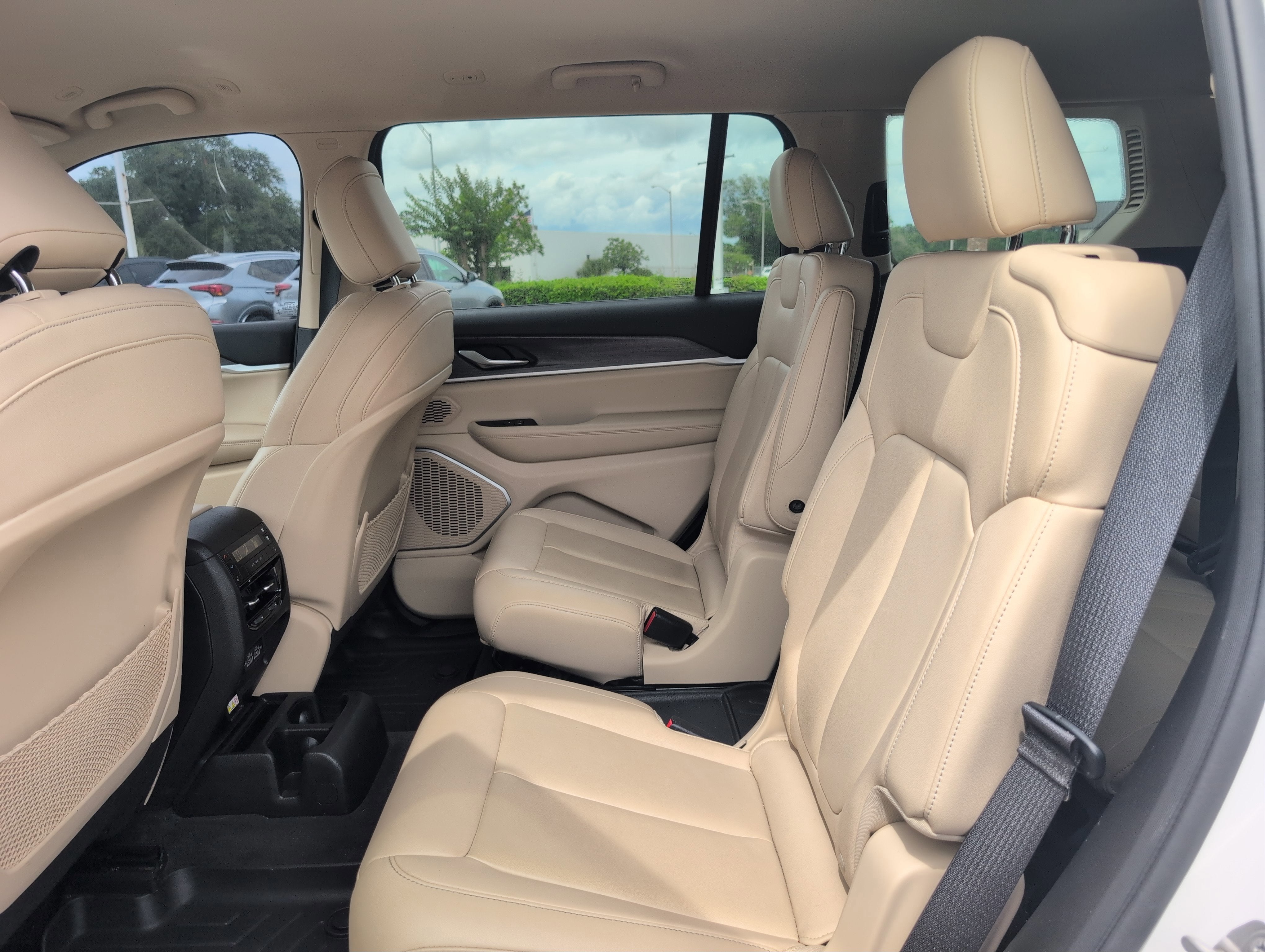 2021 Jeep Grand Cherokee L Limited 4x2