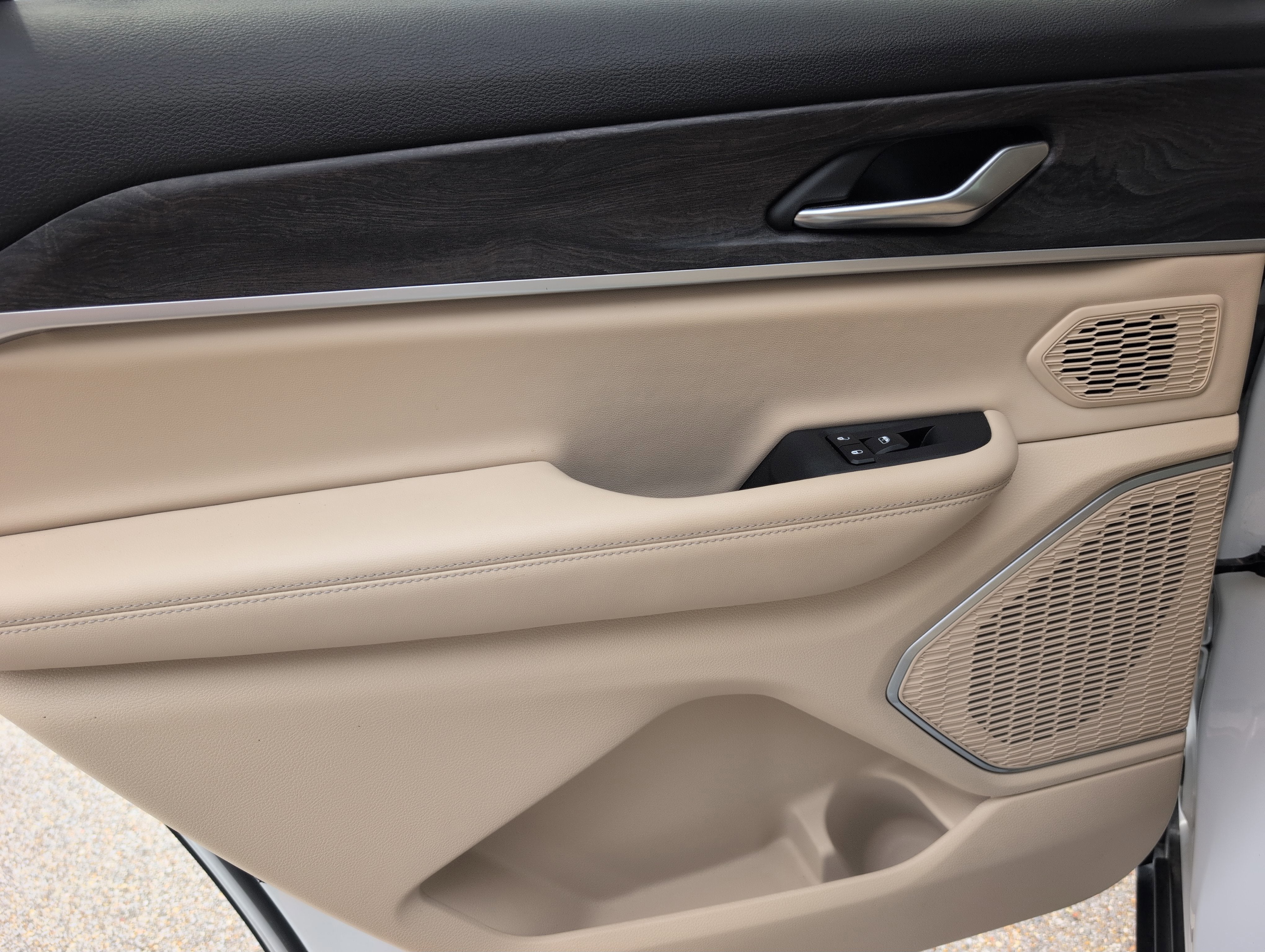 2021 Jeep Grand Cherokee L Limited 4x2