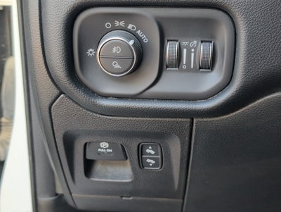 2022 RAM 1500 Laramie Crew Cab 4x4 5'7" Box
