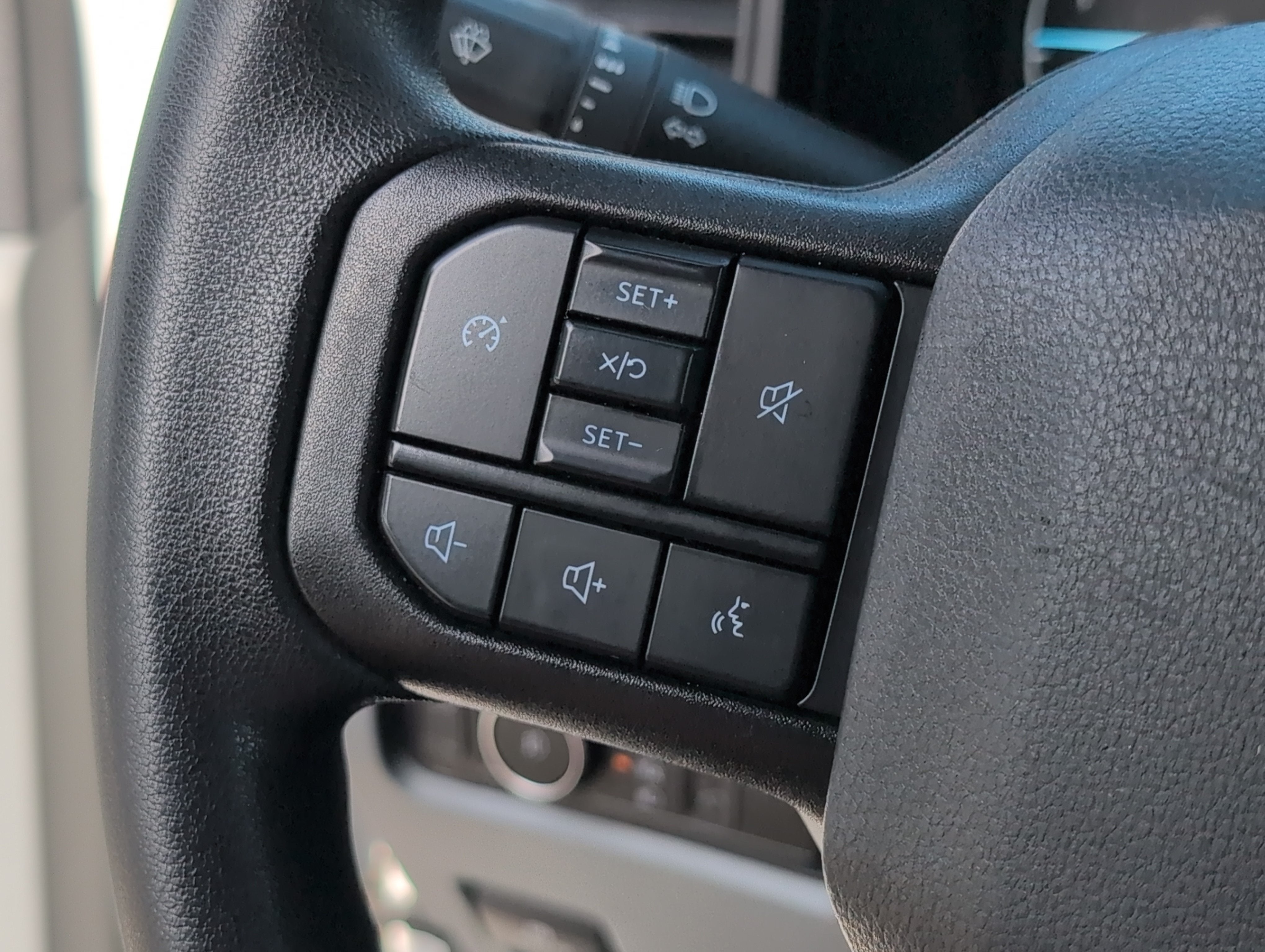 2025 Ford Super Duty F-350 DRW XL