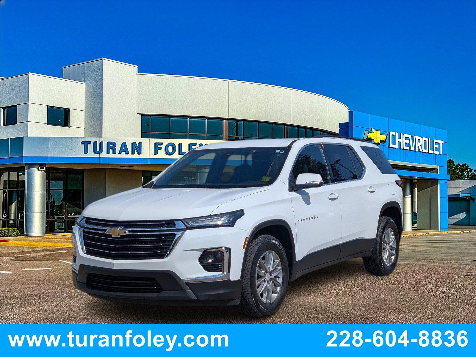 2023 Chevrolet Traverse LT Cloth