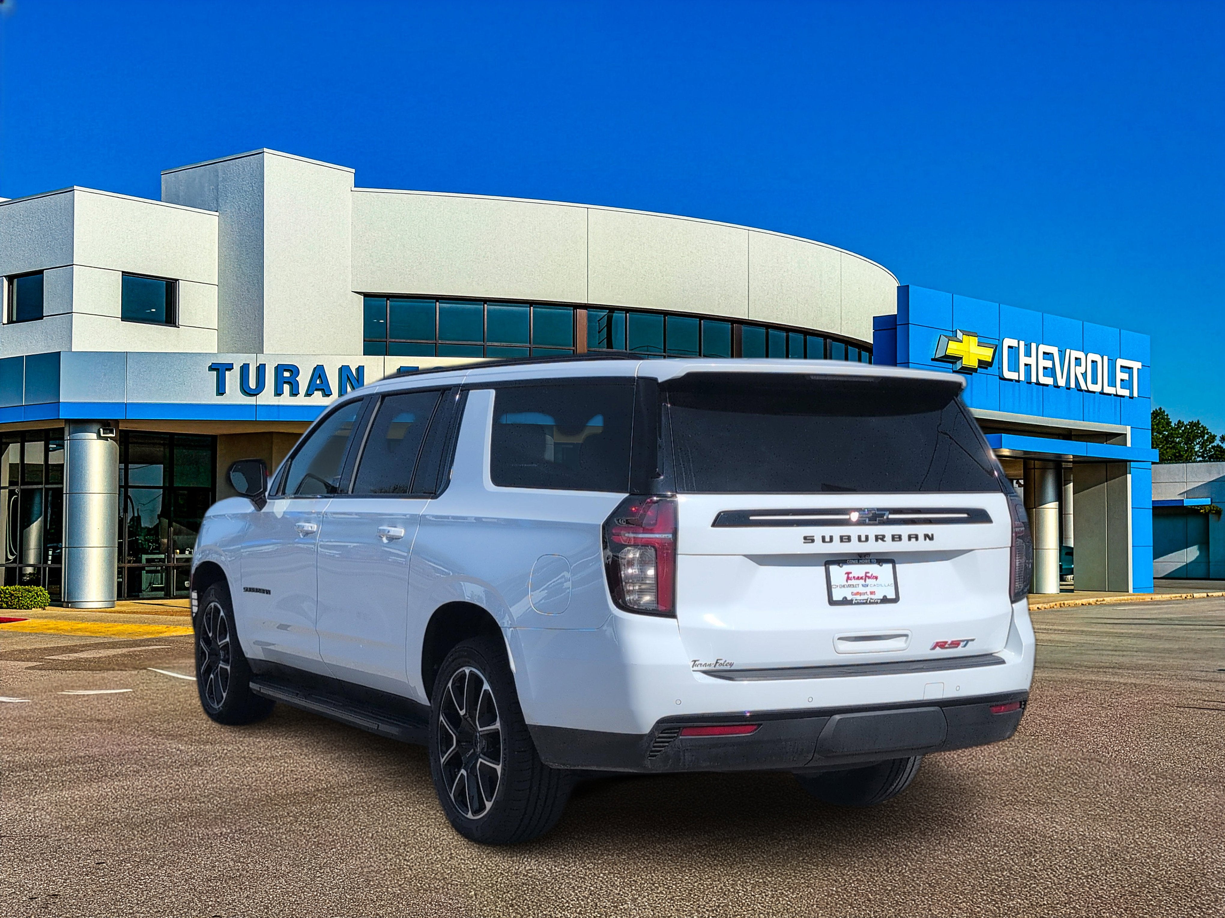2023 Chevrolet Suburban RST