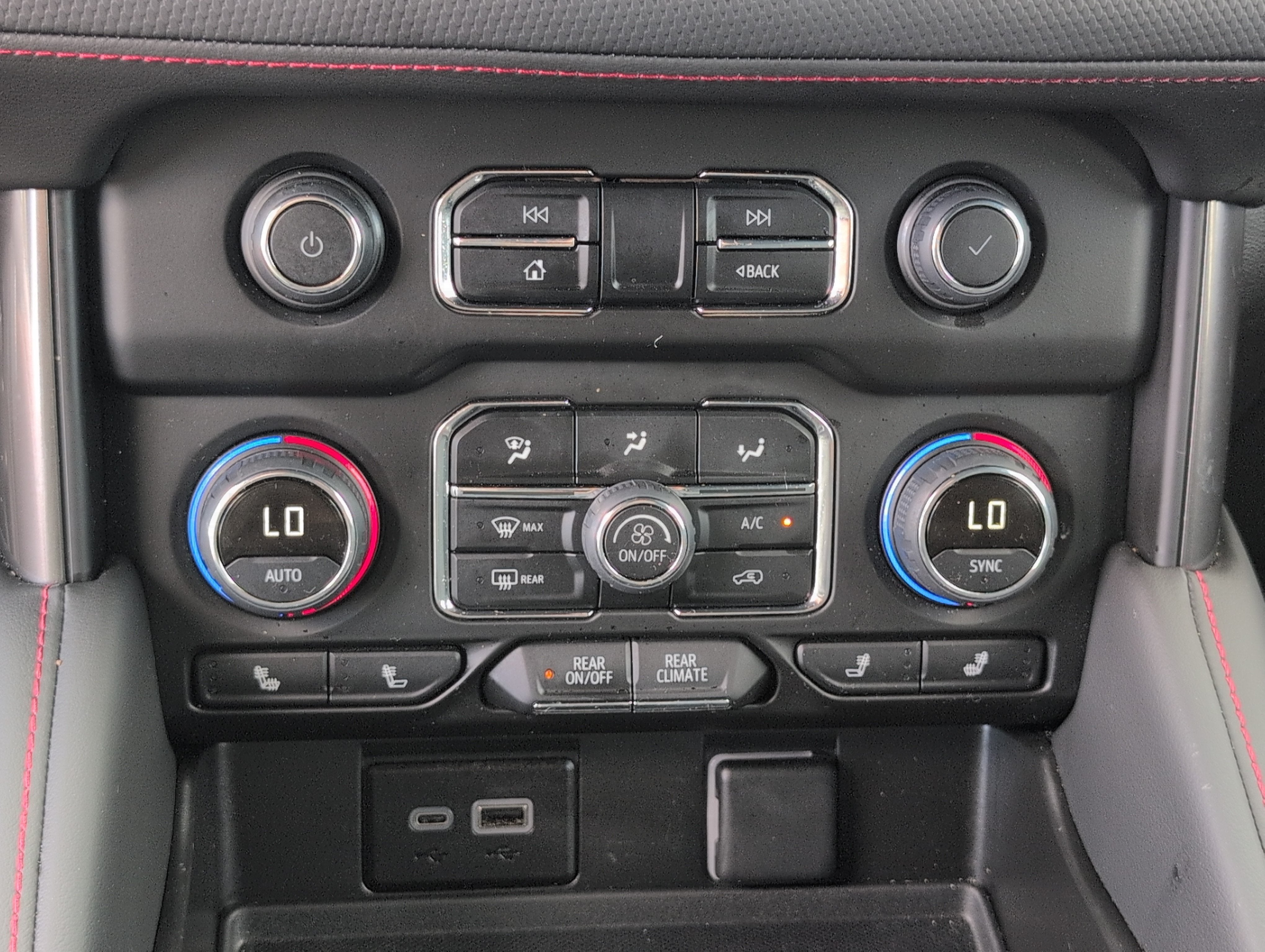 2024 Chevrolet Tahoe RST