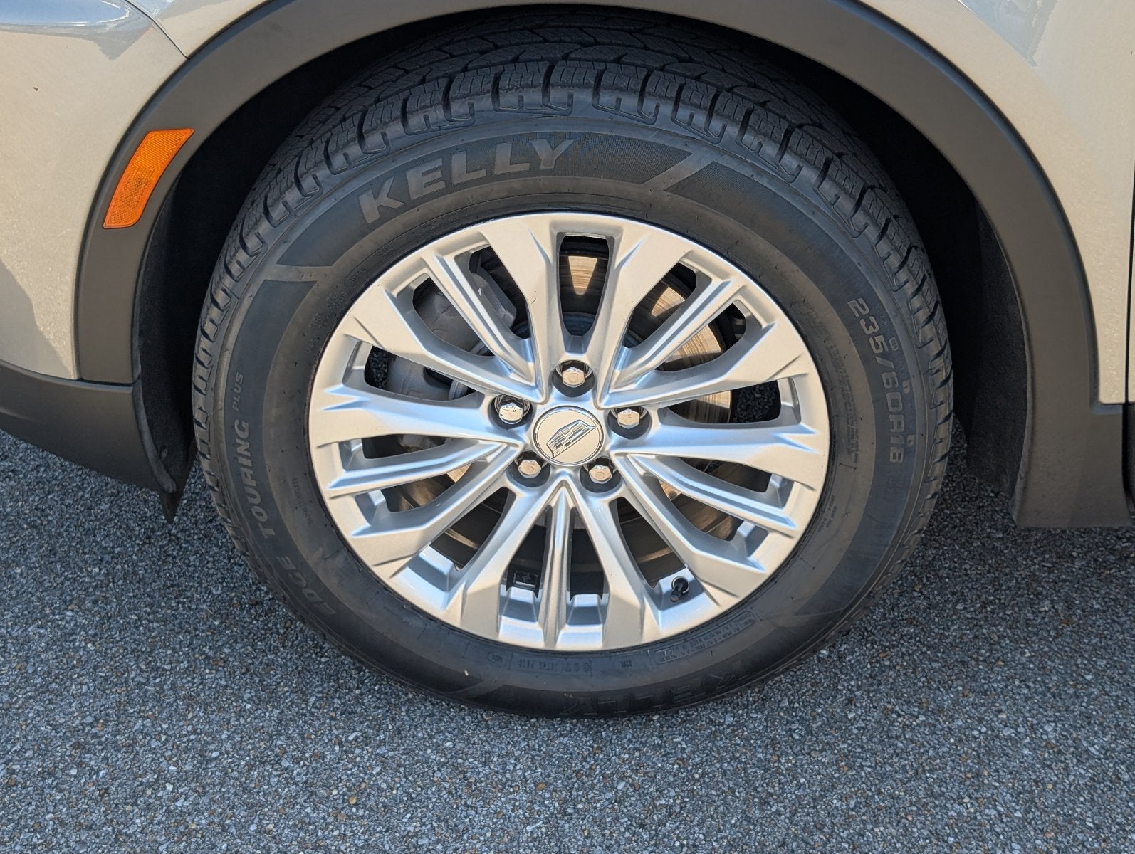 2024 Cadillac XT4 Luxury