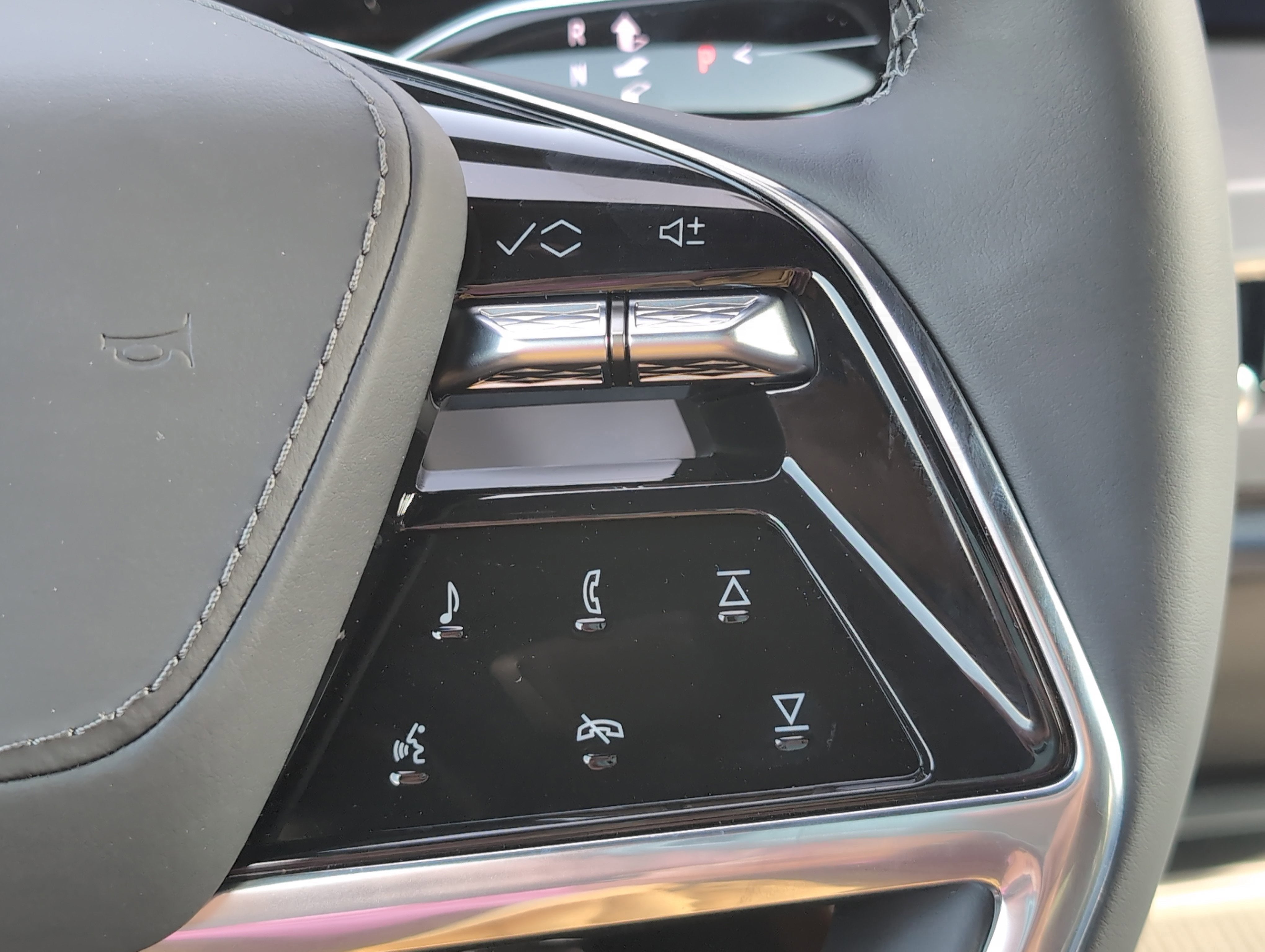 2026 Cadillac VISTIQ Premium Luxury