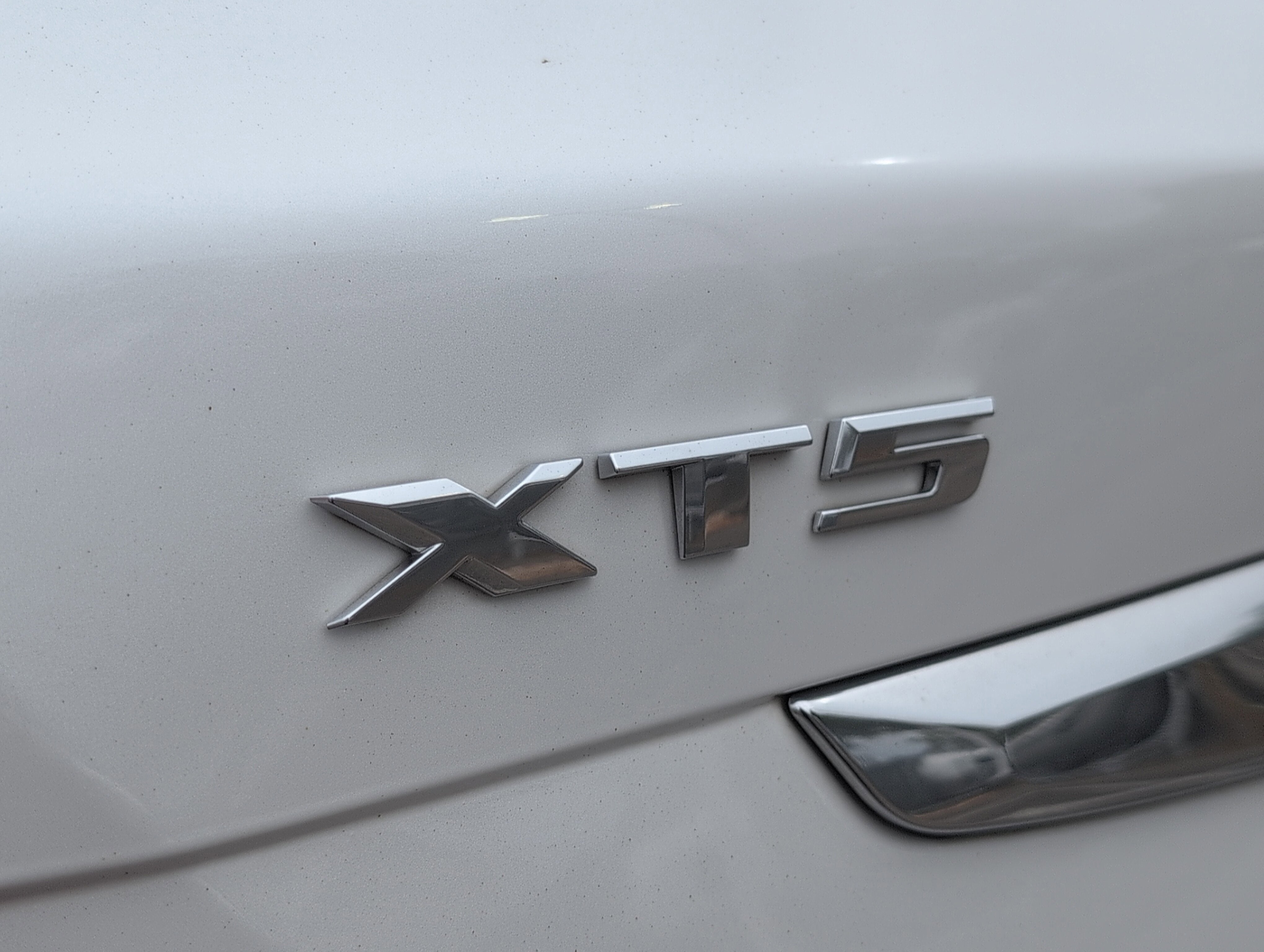 2017 Cadillac XT5 Luxury FWD