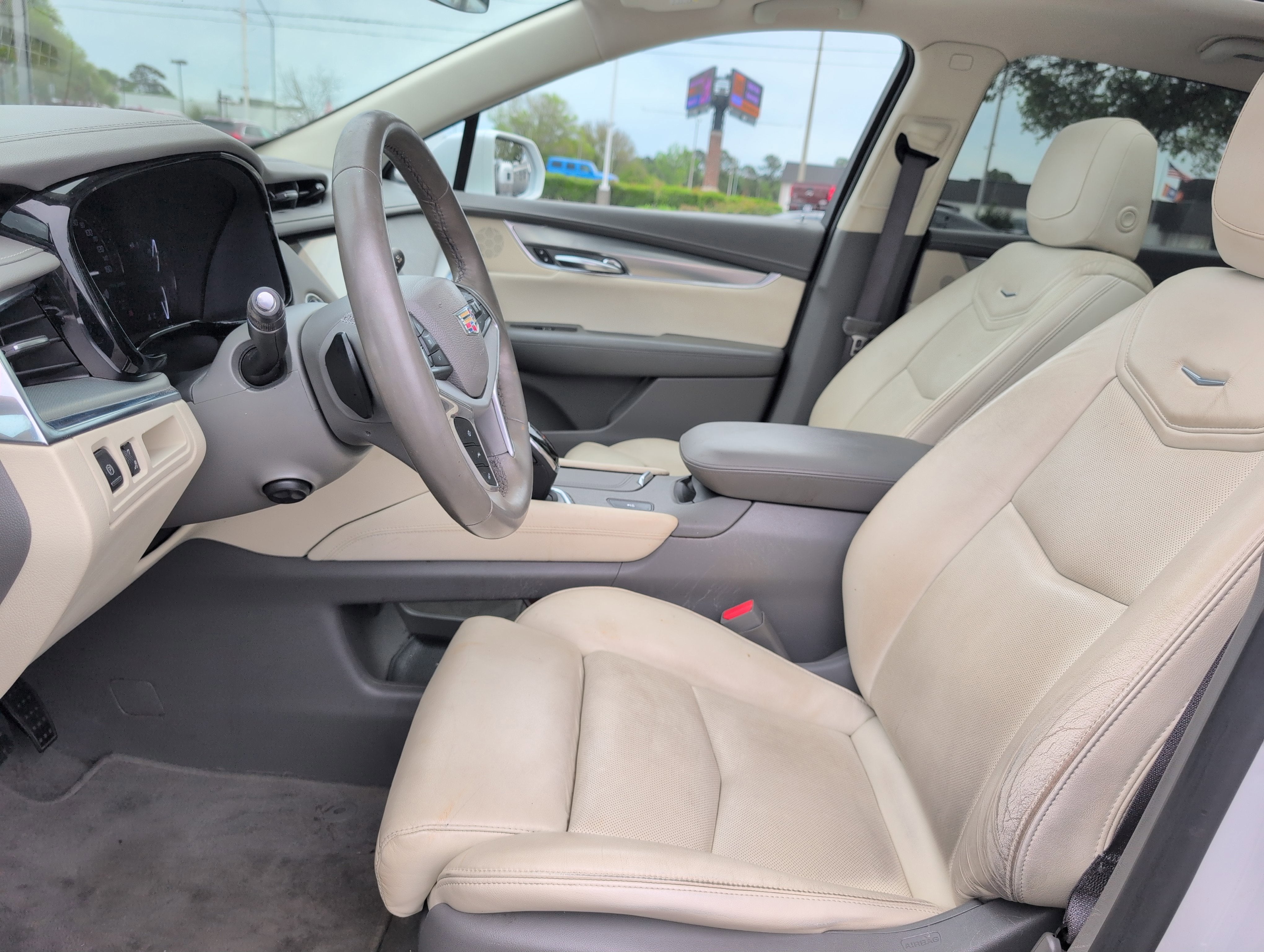 2017 Cadillac XT5 Luxury FWD
