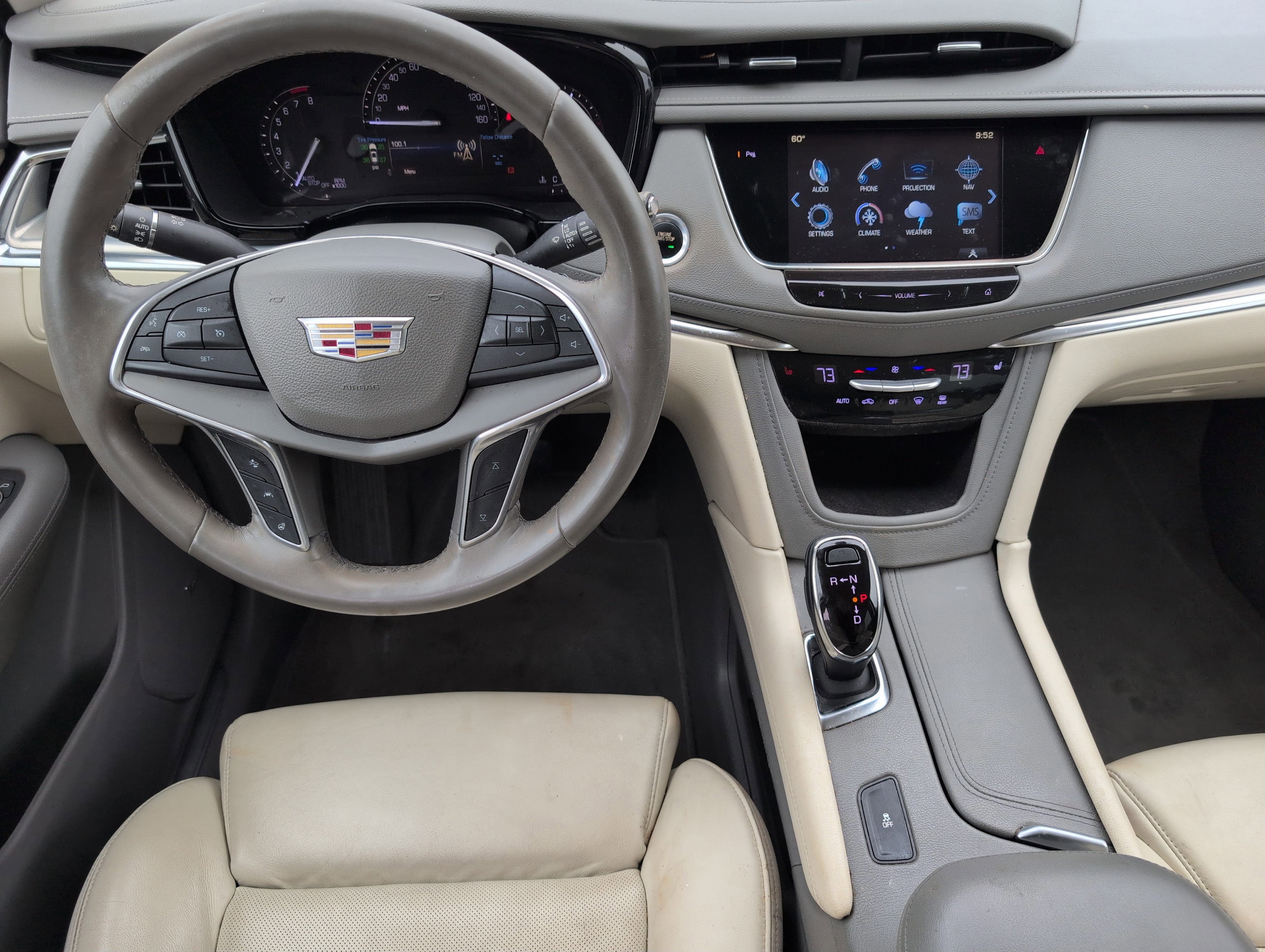 2017 Cadillac XT5 Luxury FWD