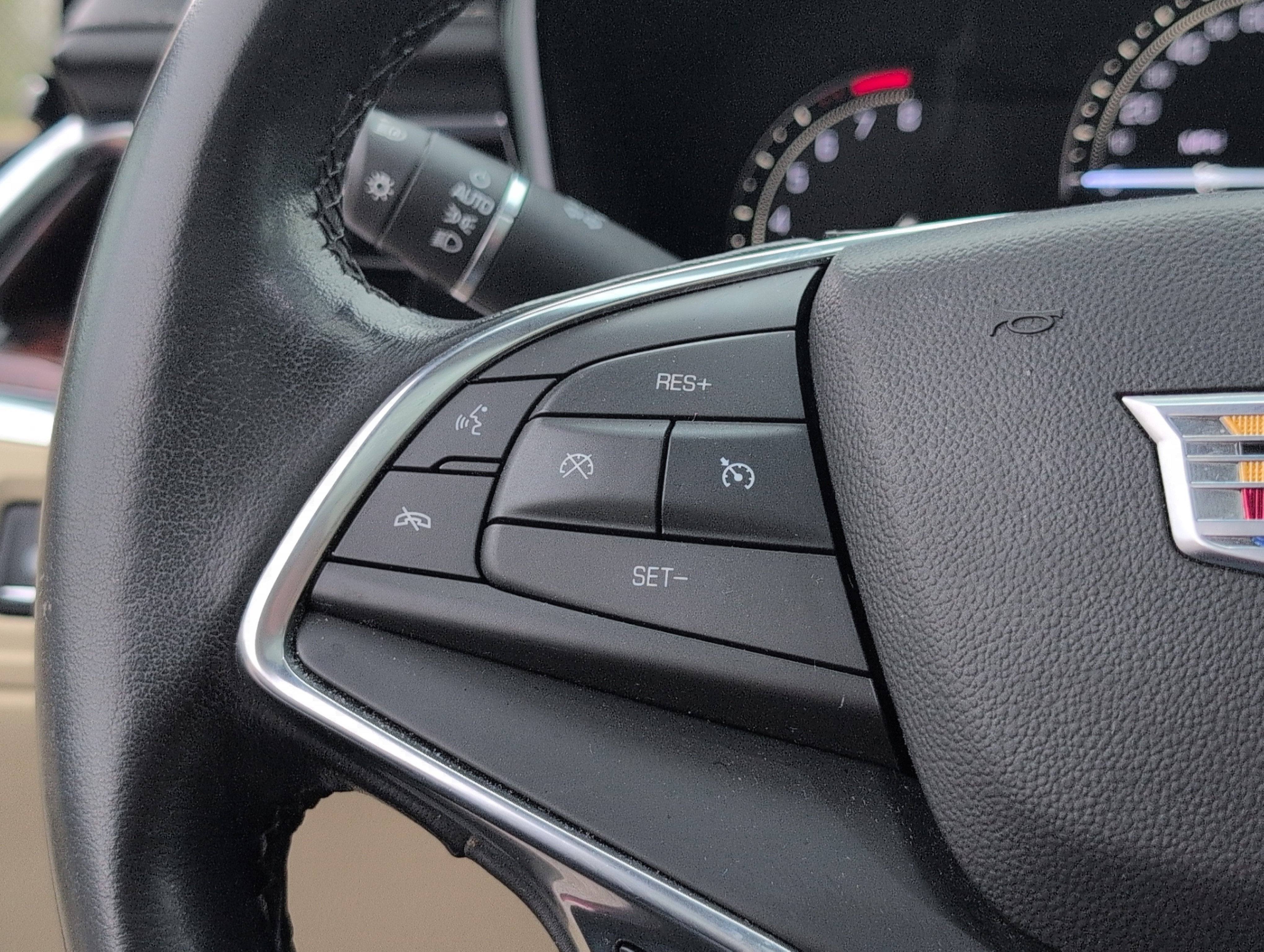 2018 Cadillac XT5 Luxury FWD