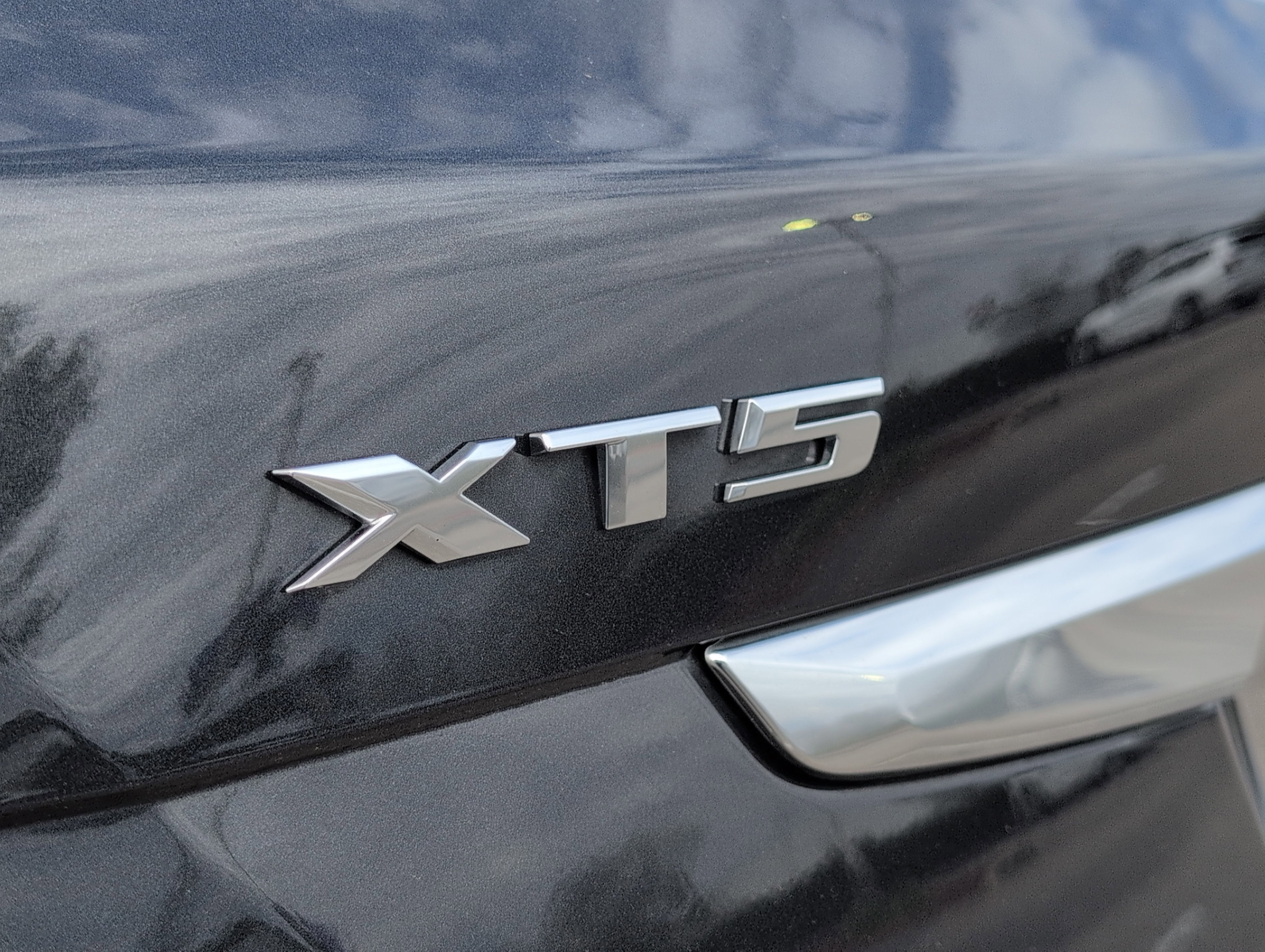 2023 Cadillac XT5 Sport