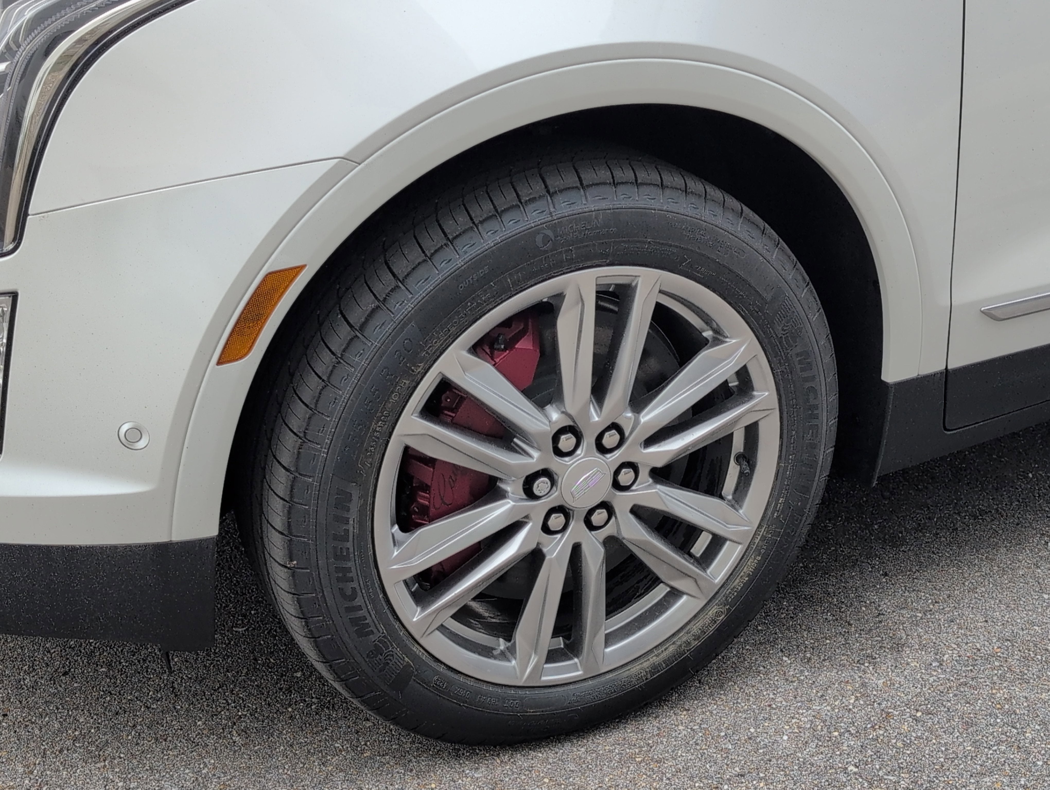 2026 Cadillac XT5 Sport