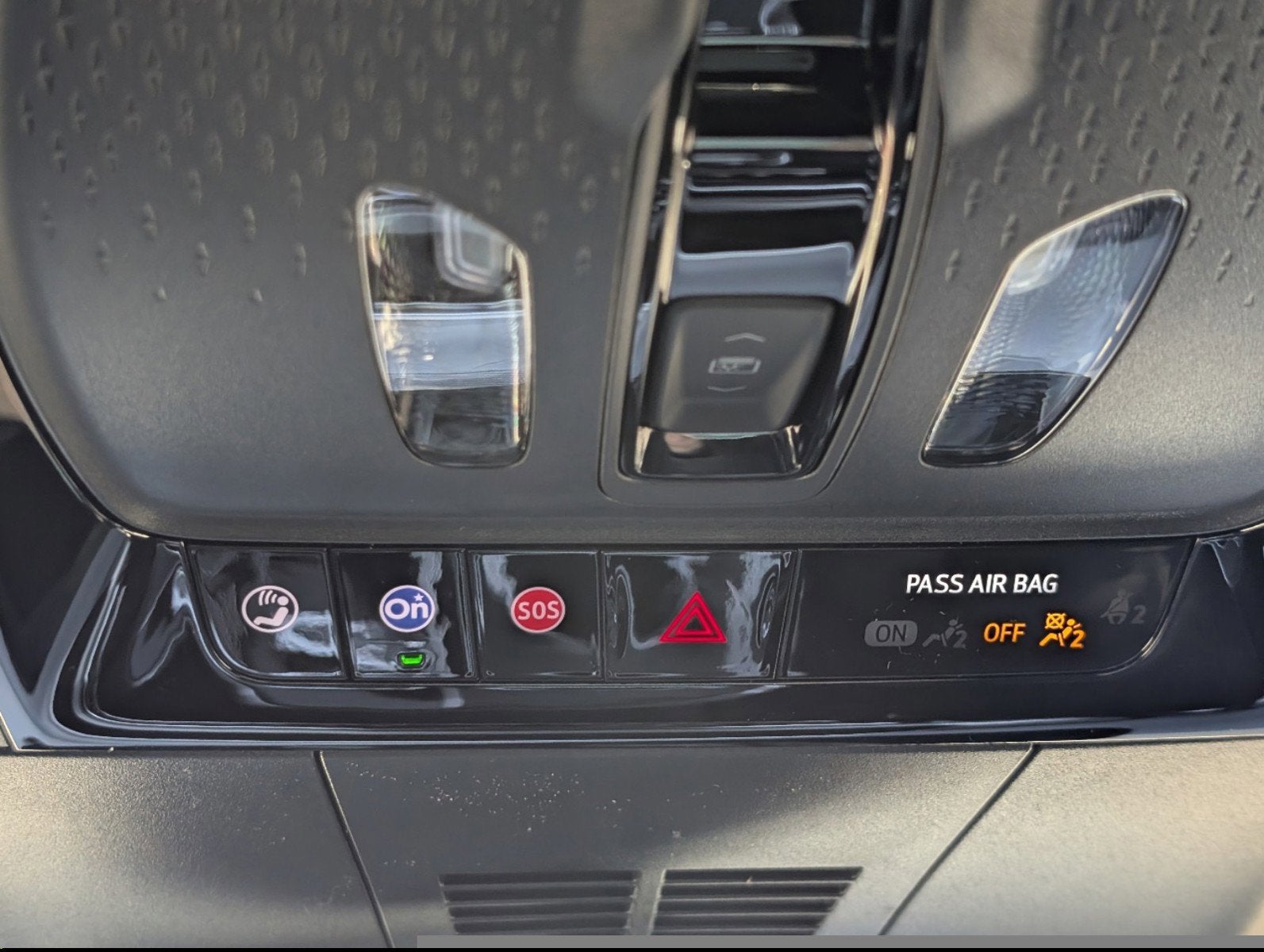 2025 Cadillac LYRIQ Luxury 1