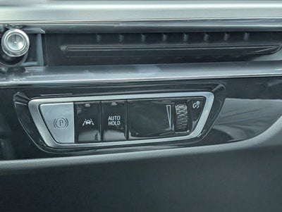 2025 Cadillac LYRIQ Luxury 1