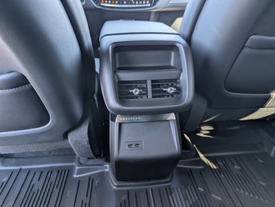 2025 Cadillac LYRIQ Luxury 1