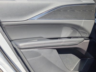 2025 Cadillac LYRIQ Luxury 1