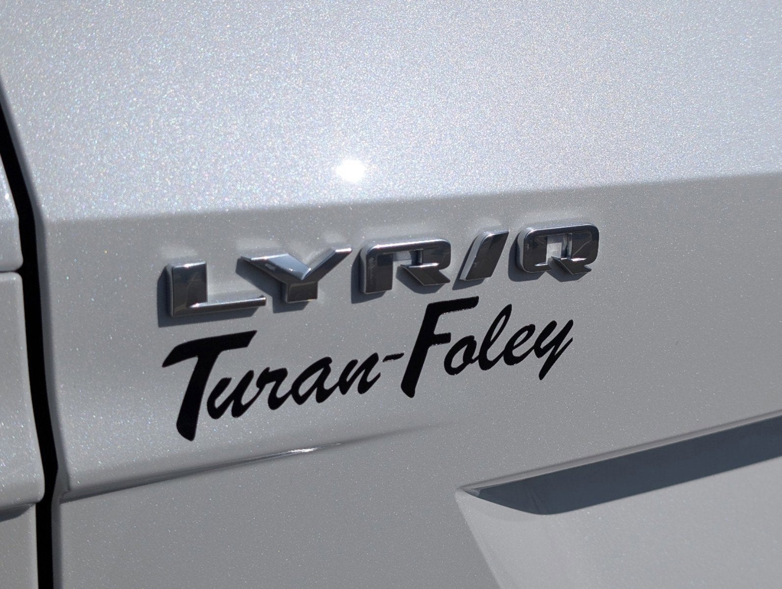 2025 Cadillac LYRIQ Luxury 1