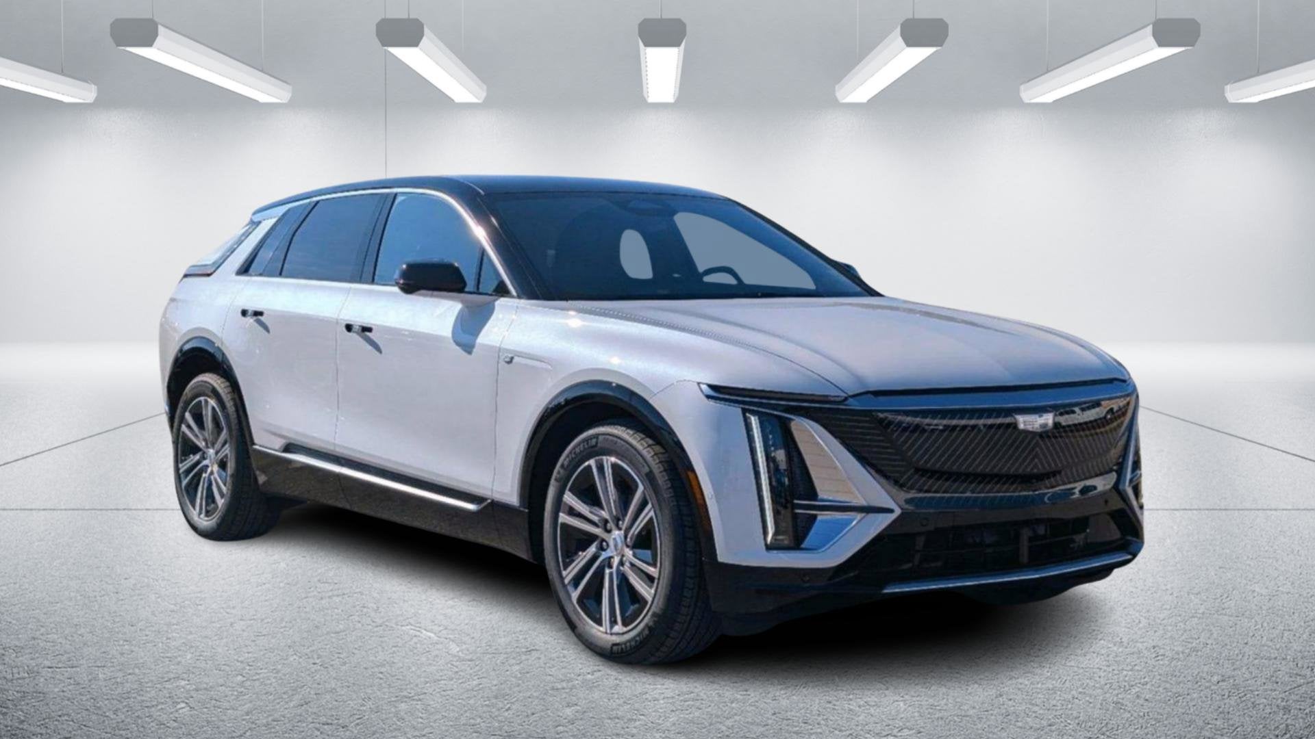 2025 Cadillac LYRIQ Luxury 1