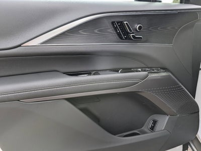 2025 Cadillac LYRIQ Luxury 1