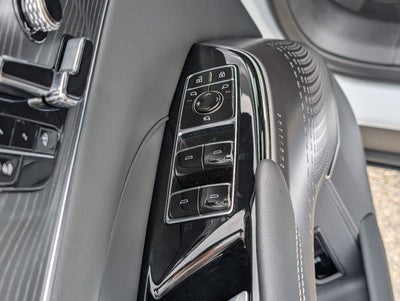 2025 Cadillac LYRIQ Luxury 1