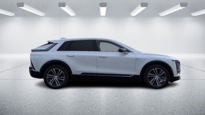 2025 Cadillac LYRIQ Luxury 1