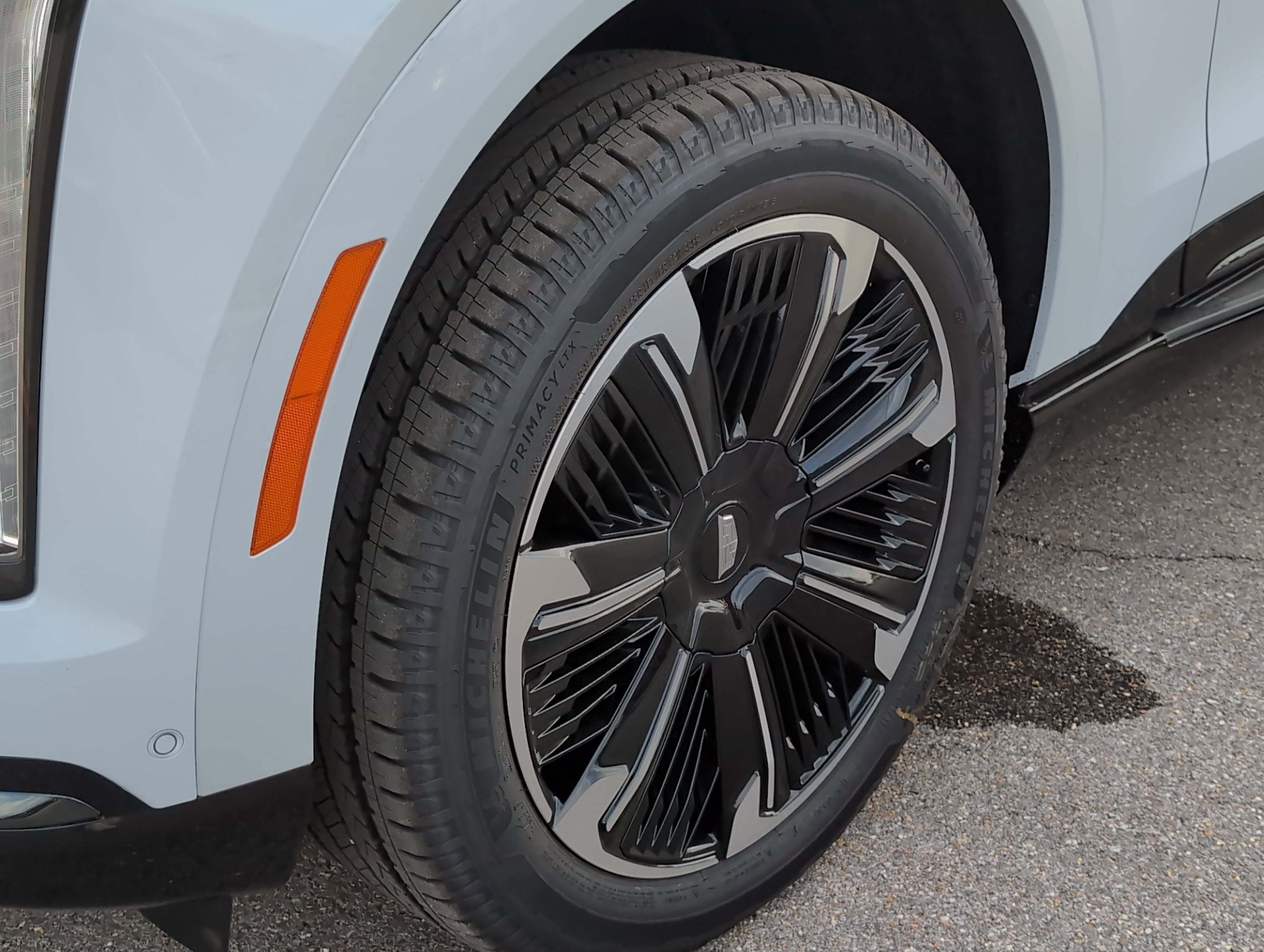 2026 Cadillac ESCALADE IQL Sport