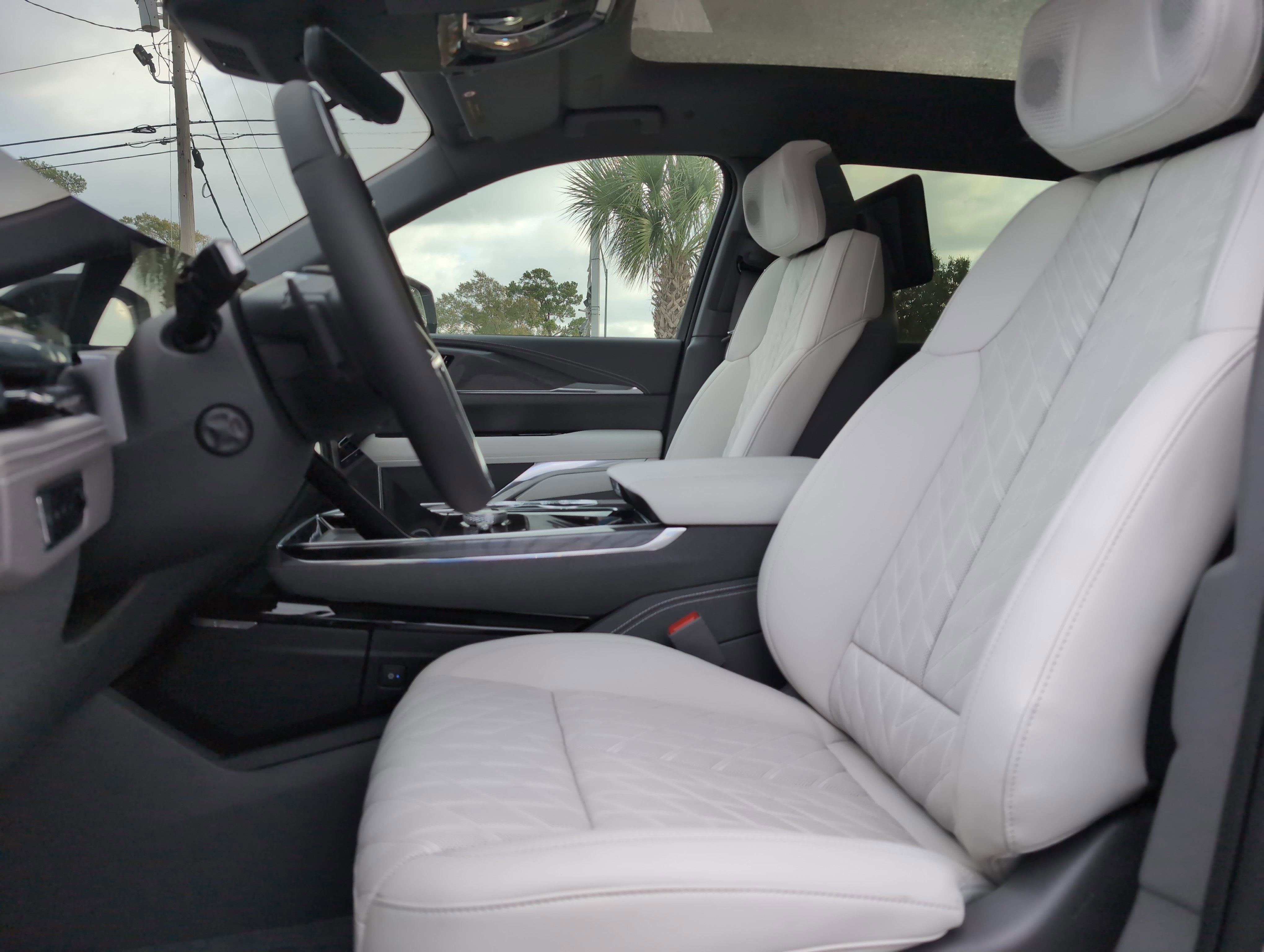 2026 Cadillac ESCALADE IQL Sport