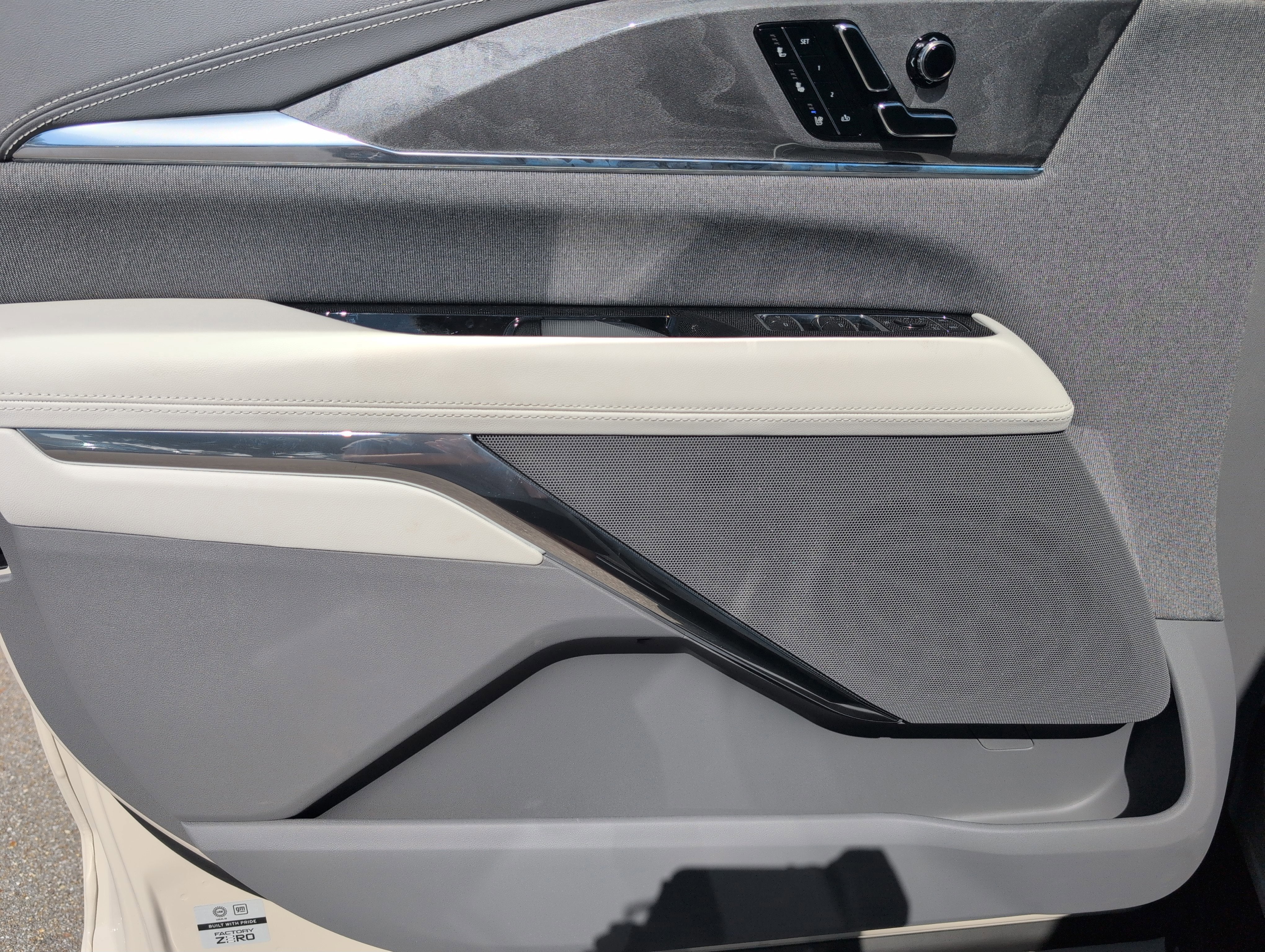 2026 Cadillac ESCALADE IQ Luxury