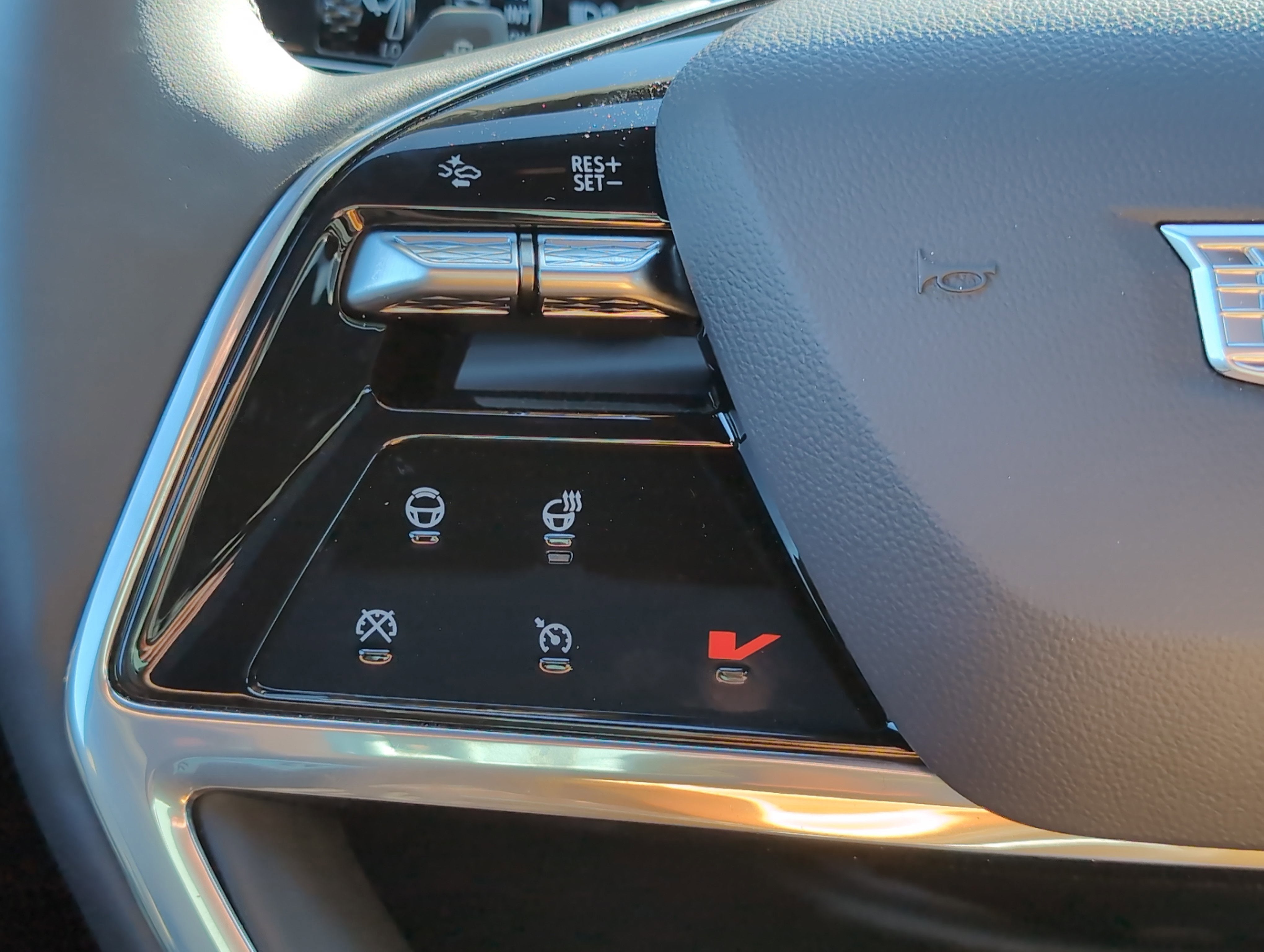 2025 Cadillac ESCALADE IQ Sport 1