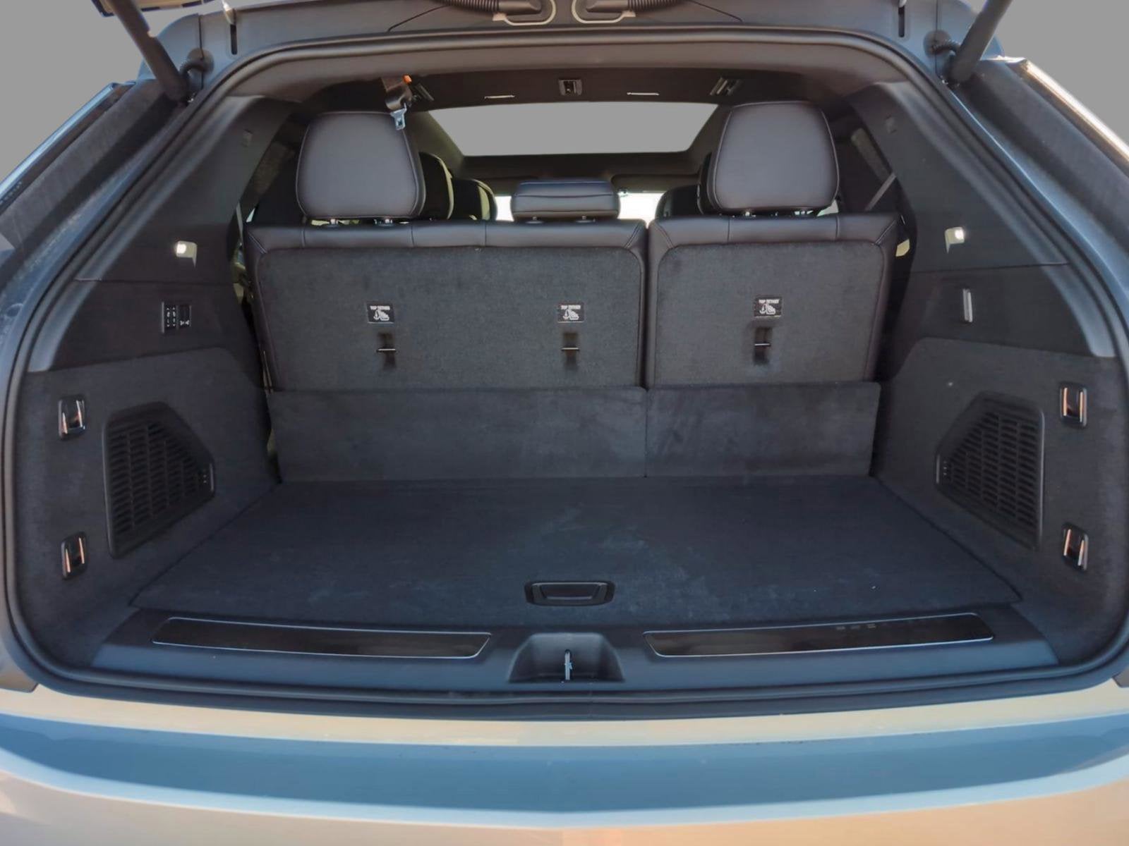 2025 Cadillac ESCALADE IQ Sport 1