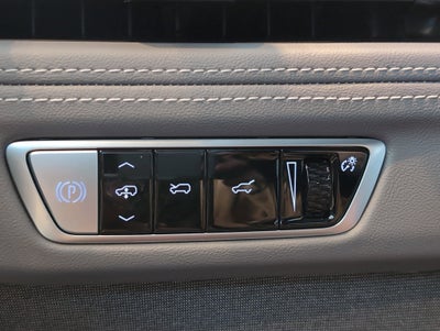 2025 Cadillac ESCALADE IQ Sport 1