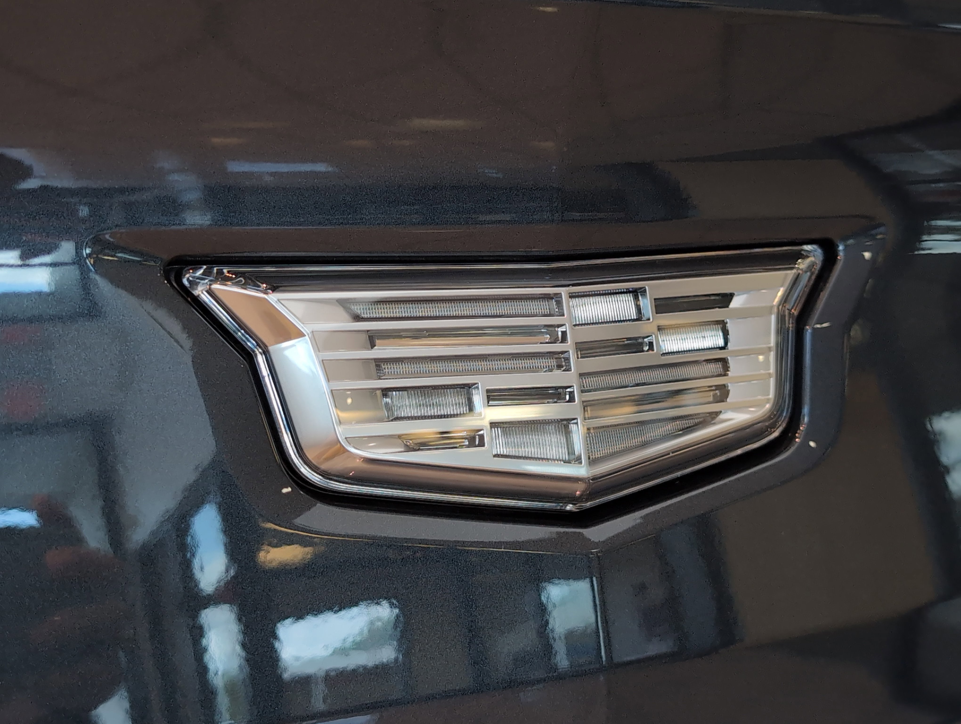 2025 Cadillac ESCALADE IQ Sport 1