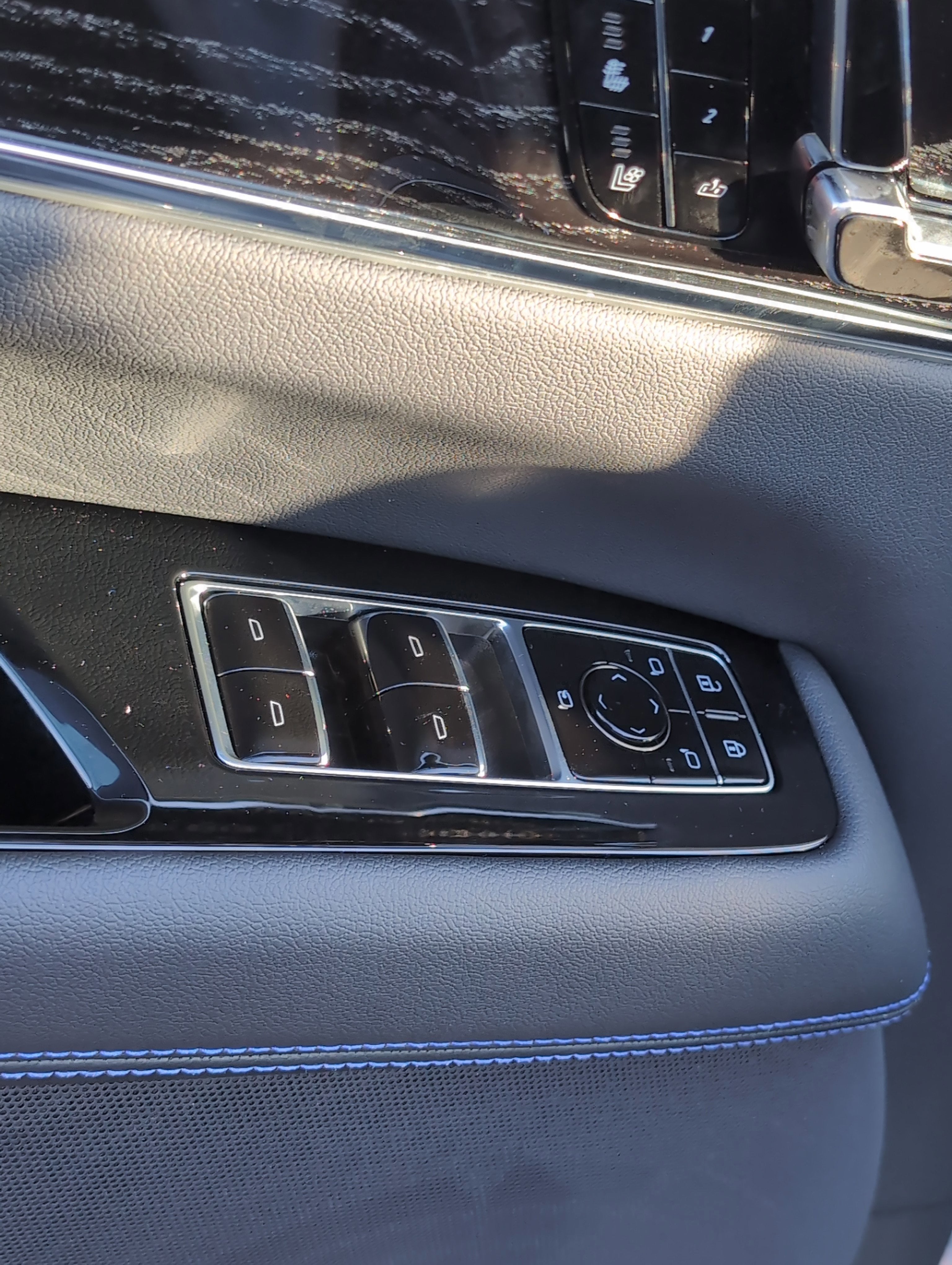 2026 Cadillac ESCALADE IQ Sport