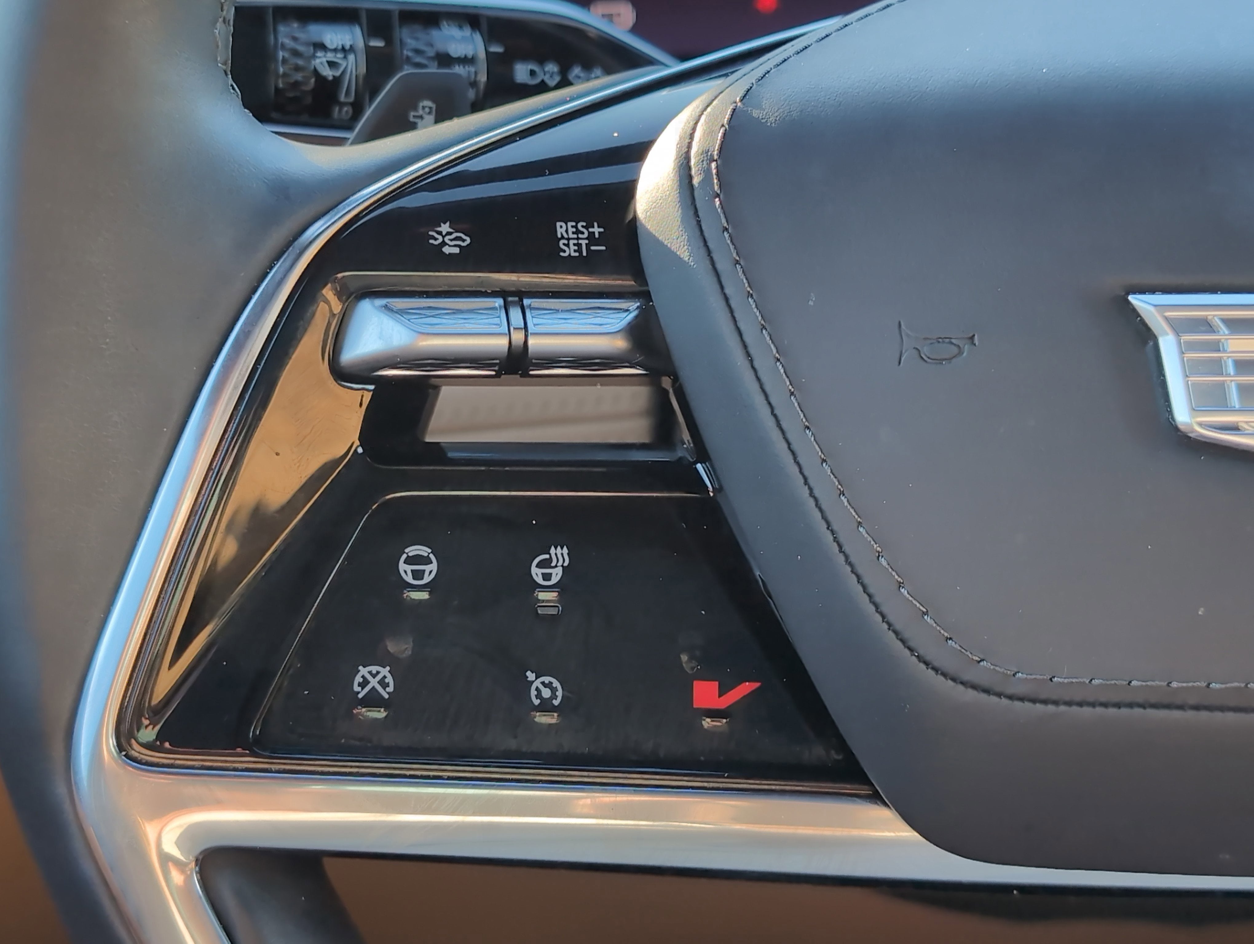 2025 Cadillac ESCALADE IQ Sport 2