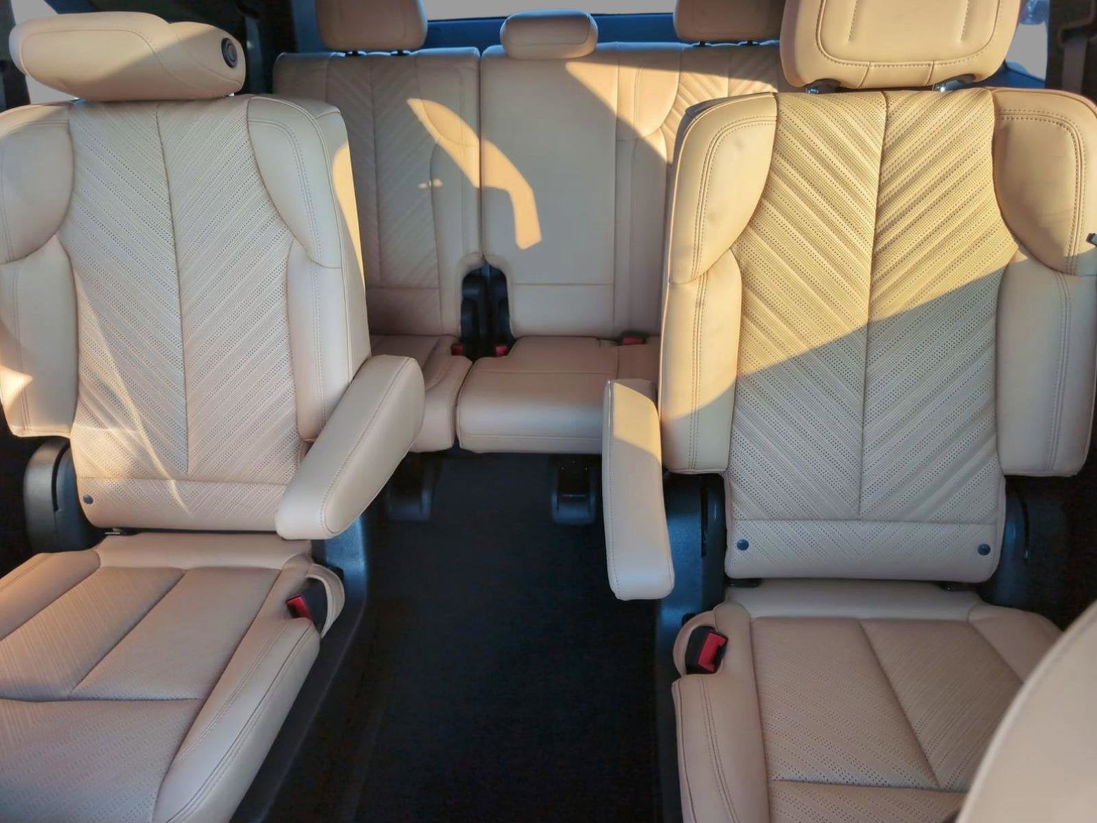 2025 Cadillac ESCALADE IQ Sport 2