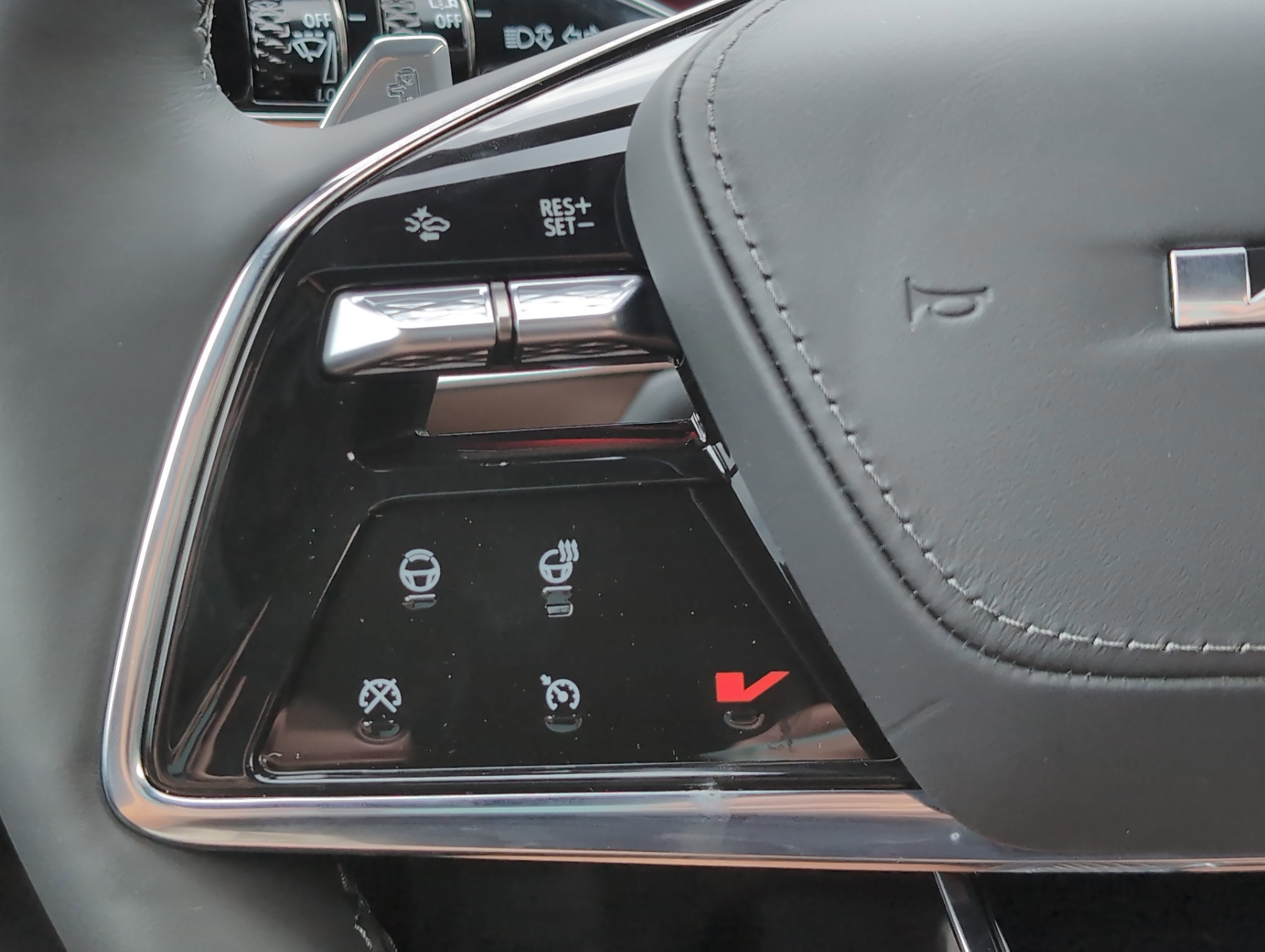 2026 Cadillac LYRIQ V-Series