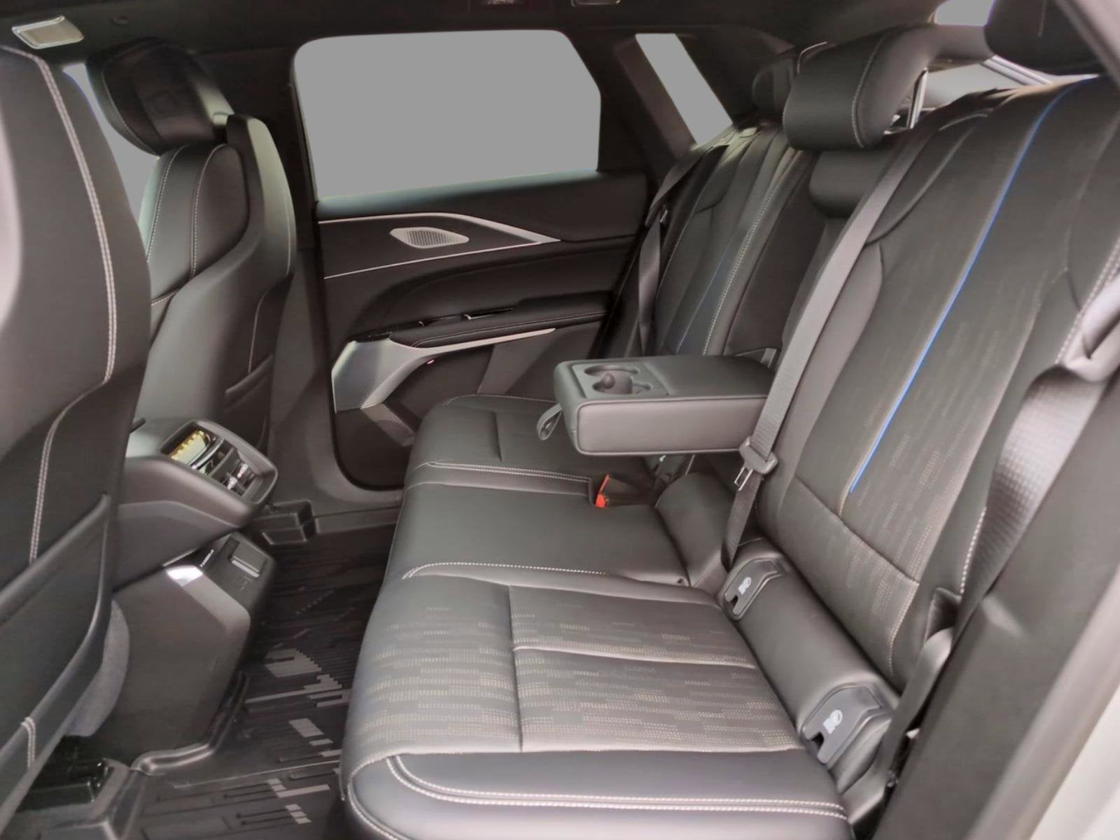 2026 Cadillac LYRIQ V-Series