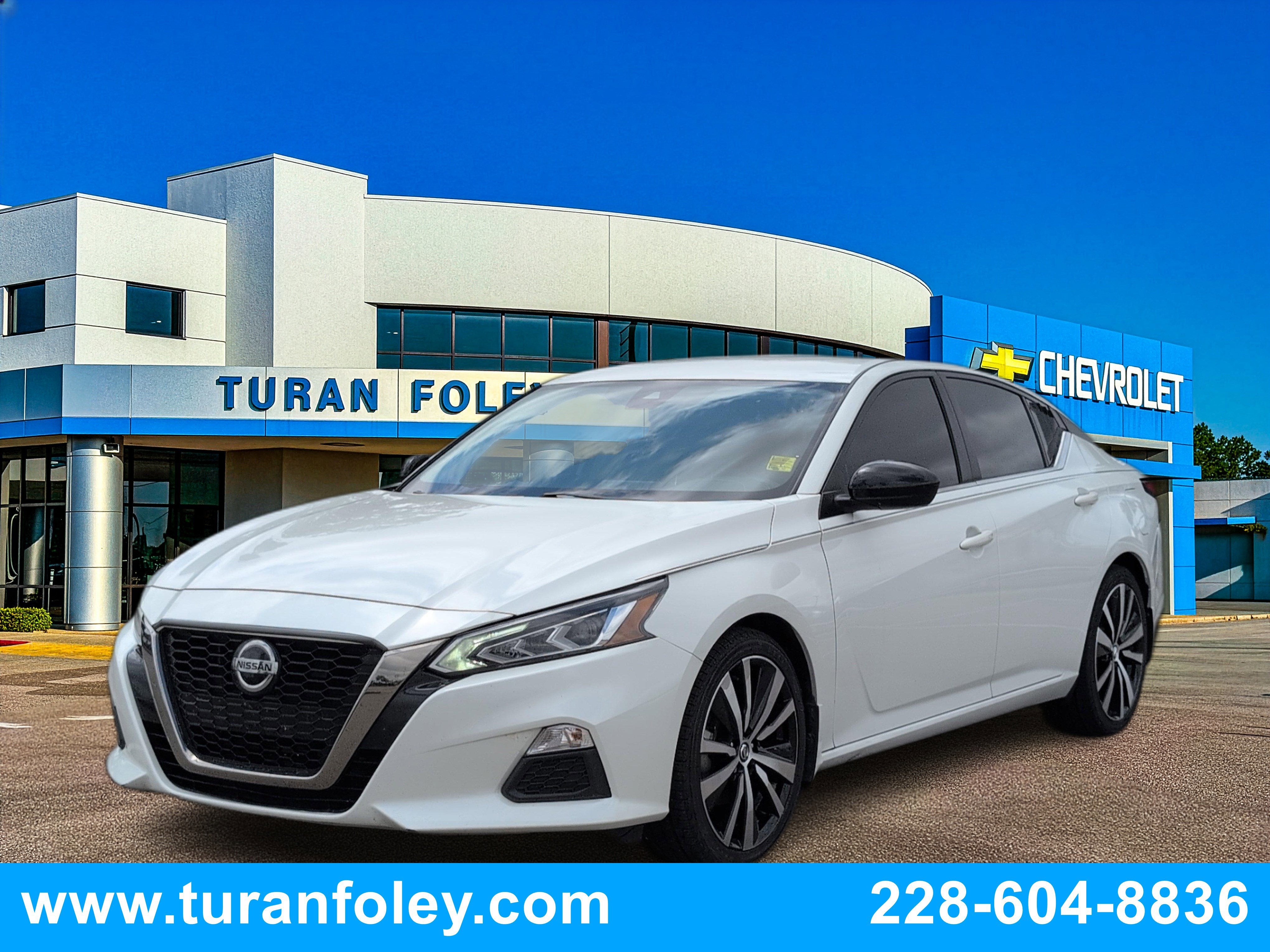 2022 Nissan Altima SR FWD