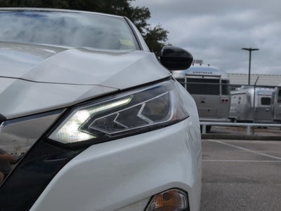 2022 Nissan Altima SR FWD
