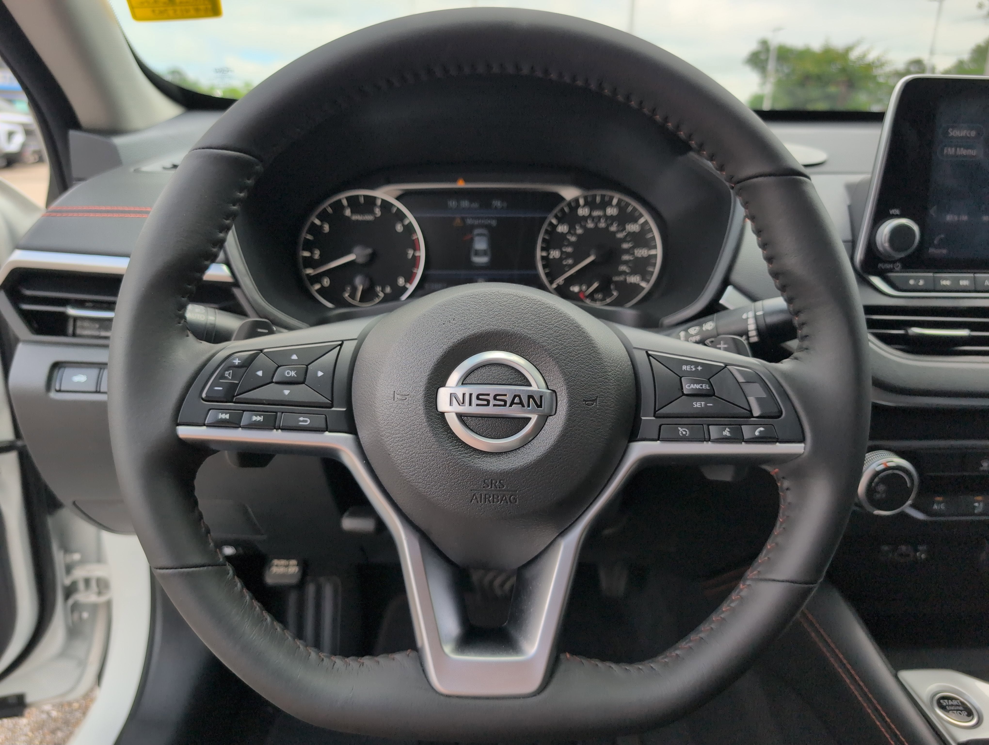 2022 Nissan Altima SR FWD