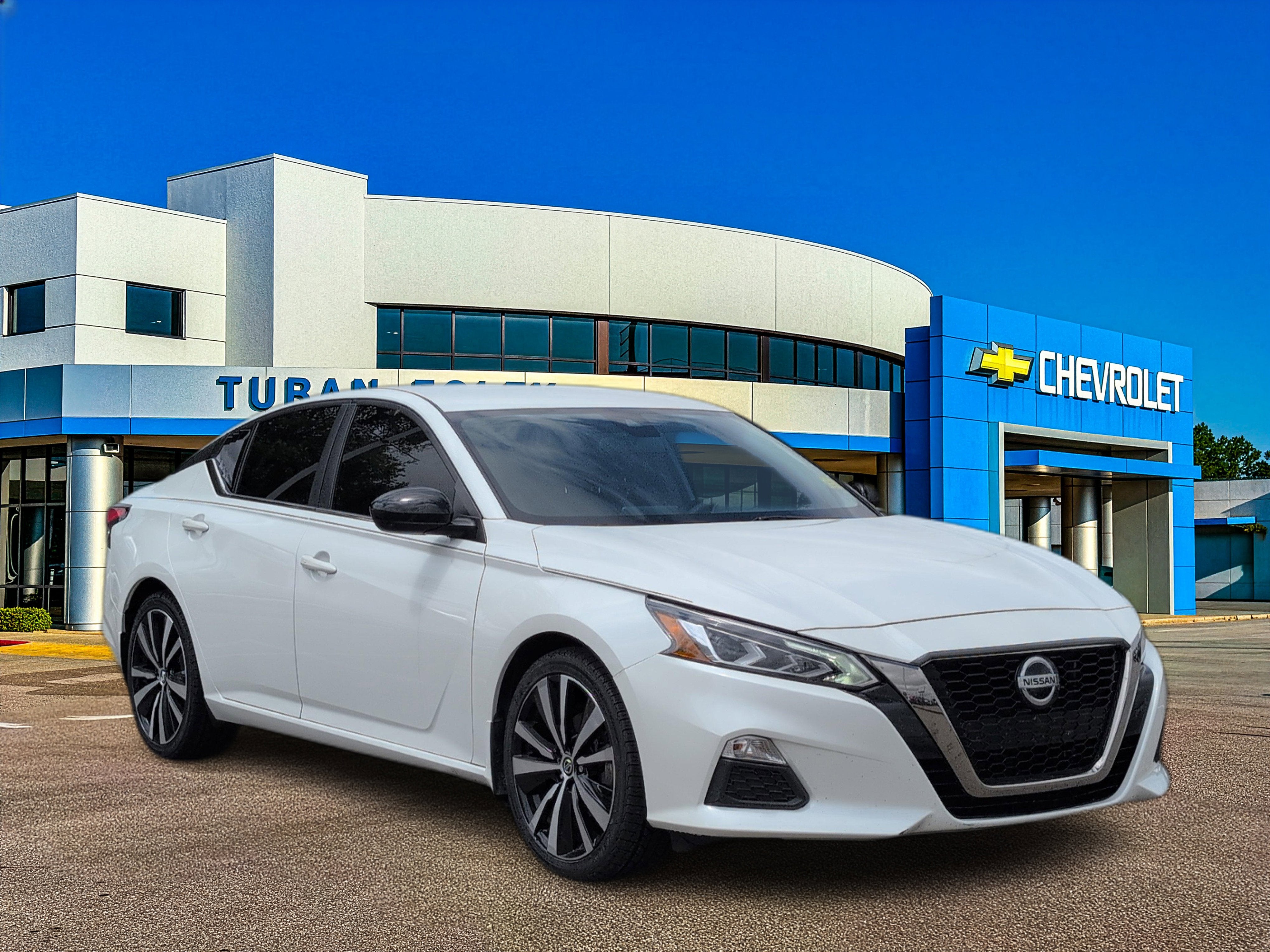 2022 Nissan Altima SR FWD