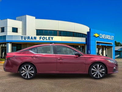 2022 Nissan Altima SR FWD