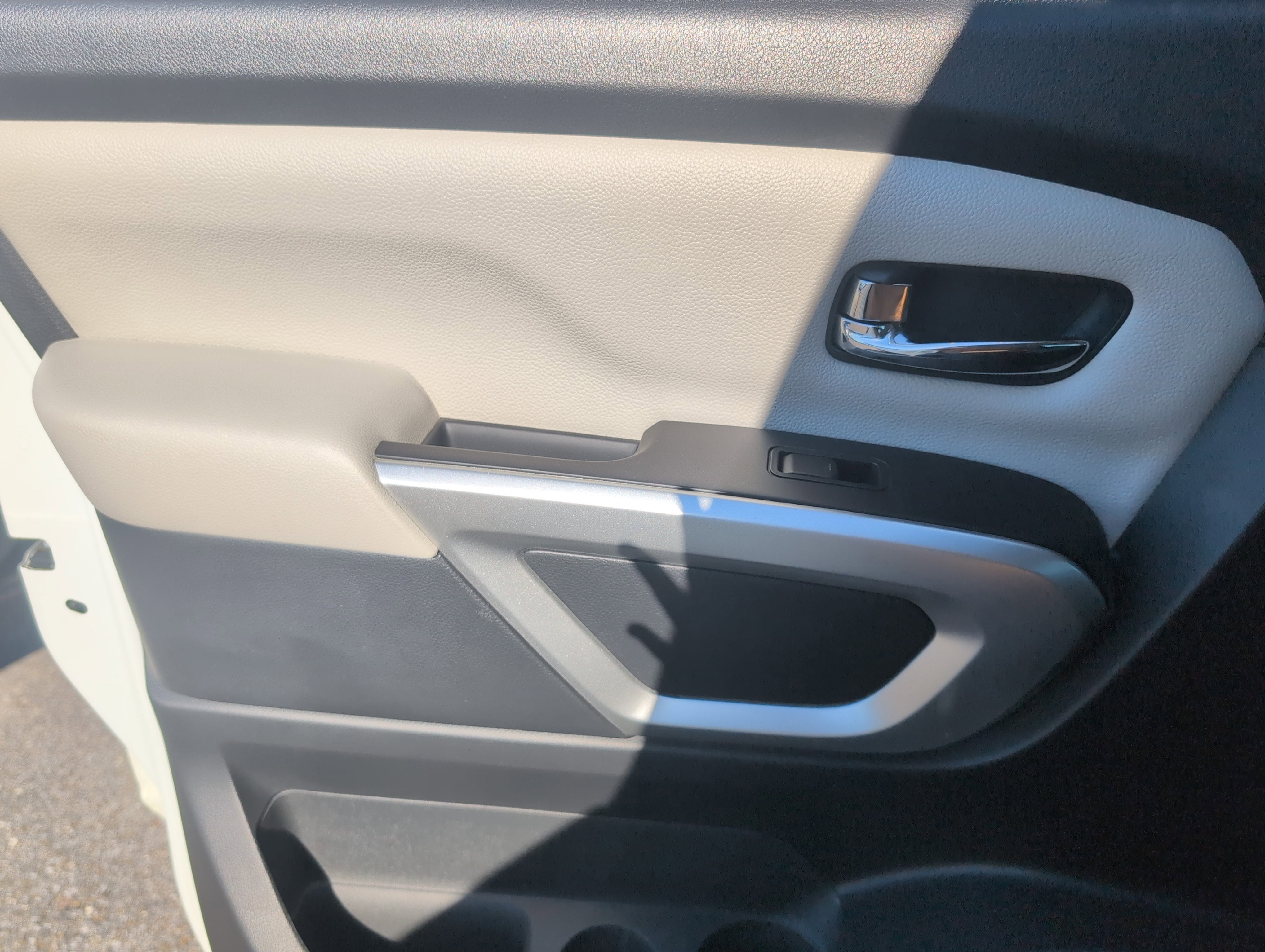 2020 Nissan TITAN Crew Cab SV 4x2