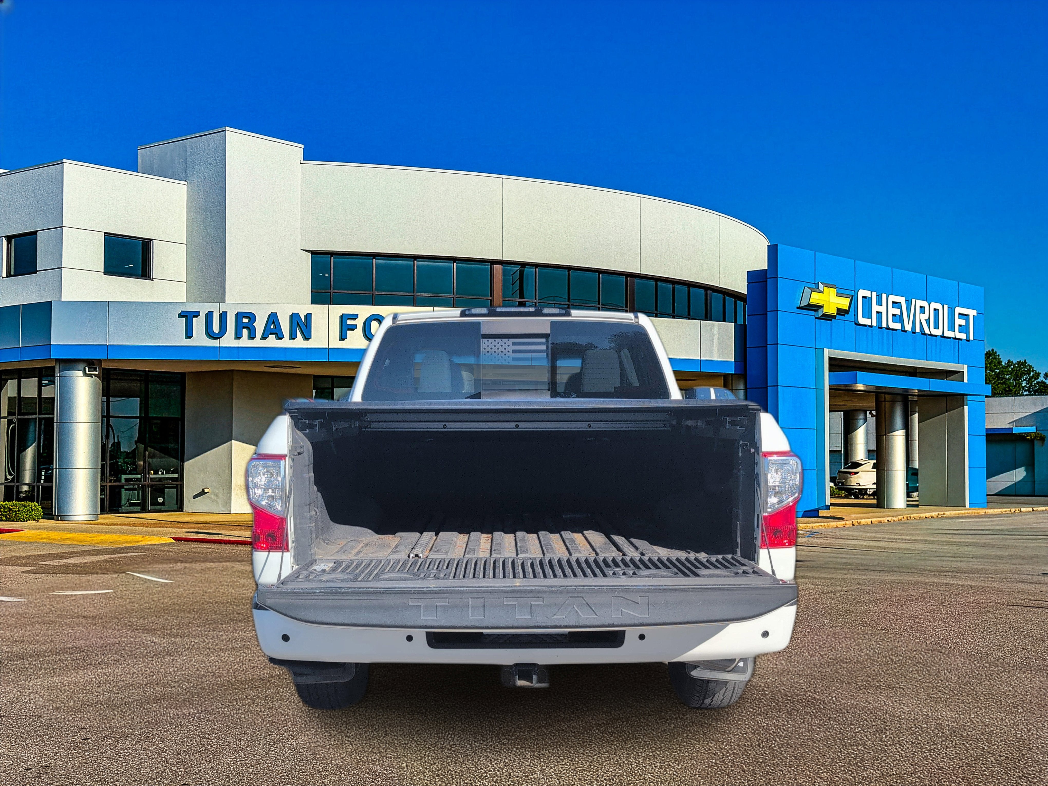 2020 Nissan TITAN Crew Cab SV 4x2