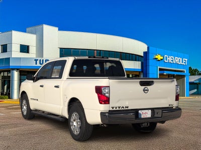2019 Nissan TITAN SV