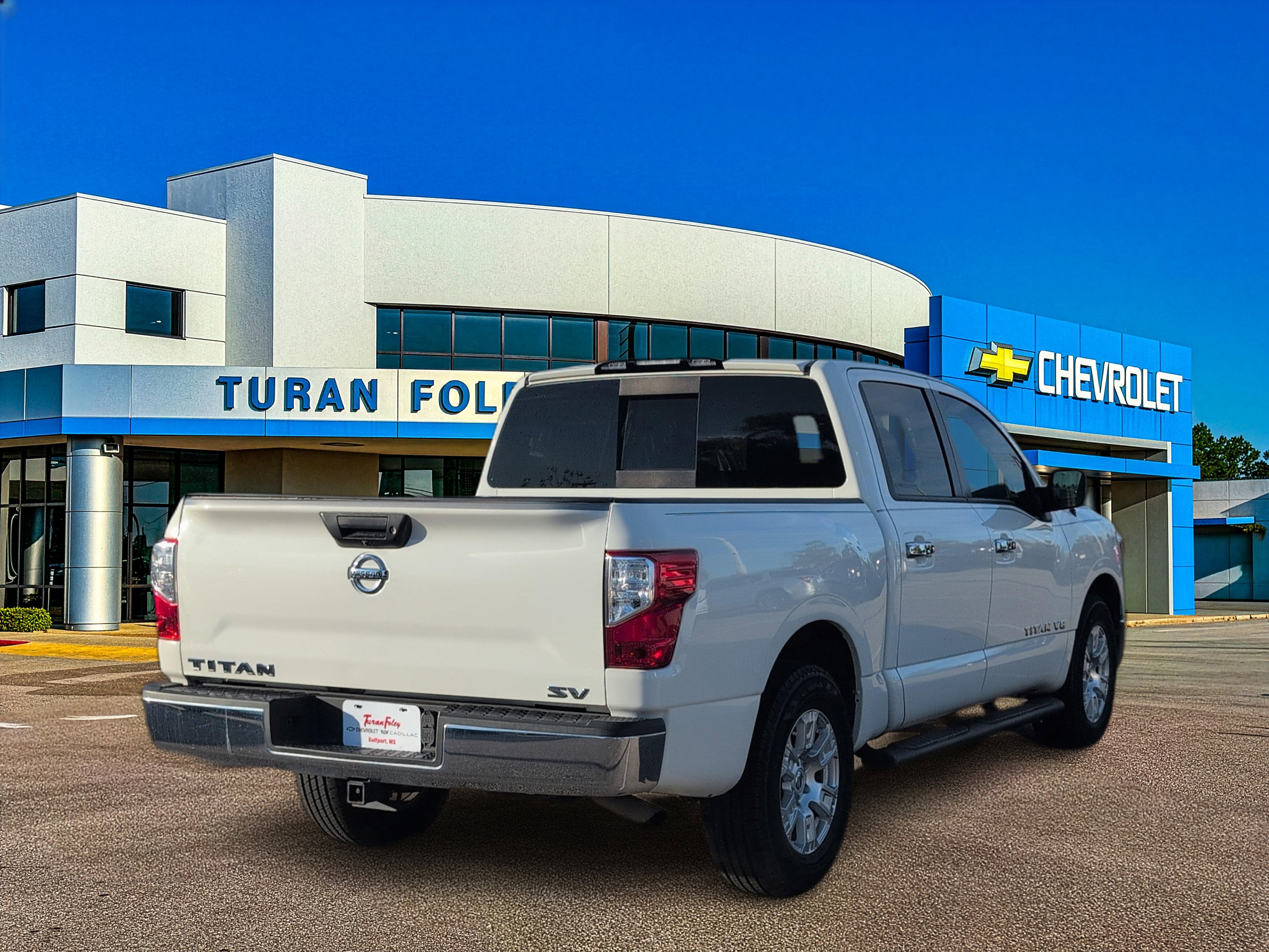 2019 Nissan TITAN SV