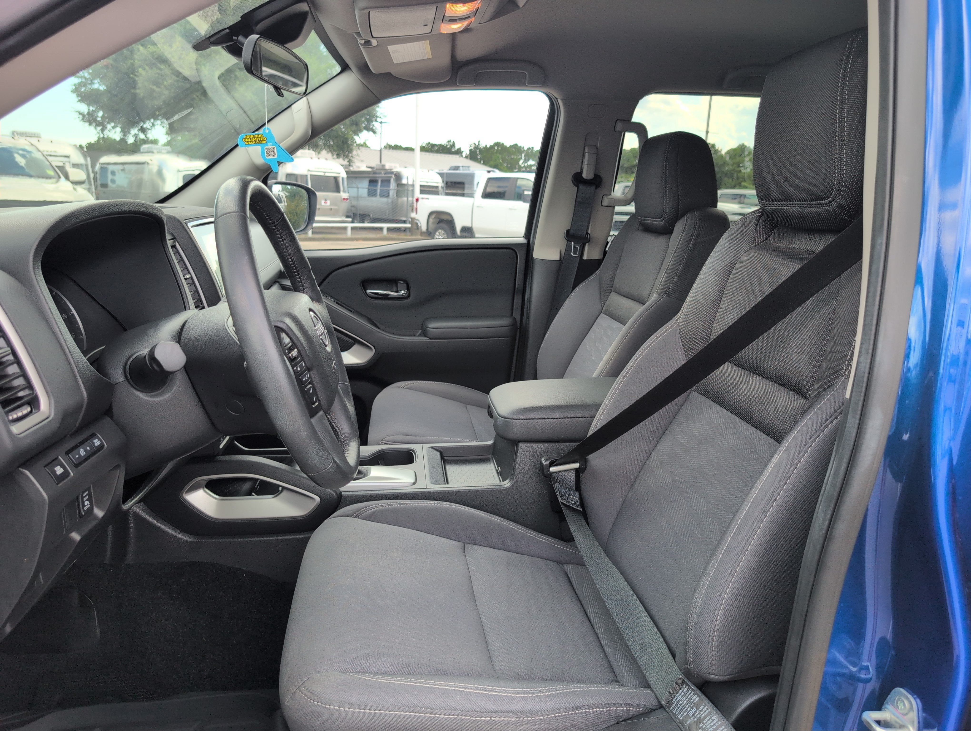 2024 Nissan Frontier Crew Cab SV 4x2