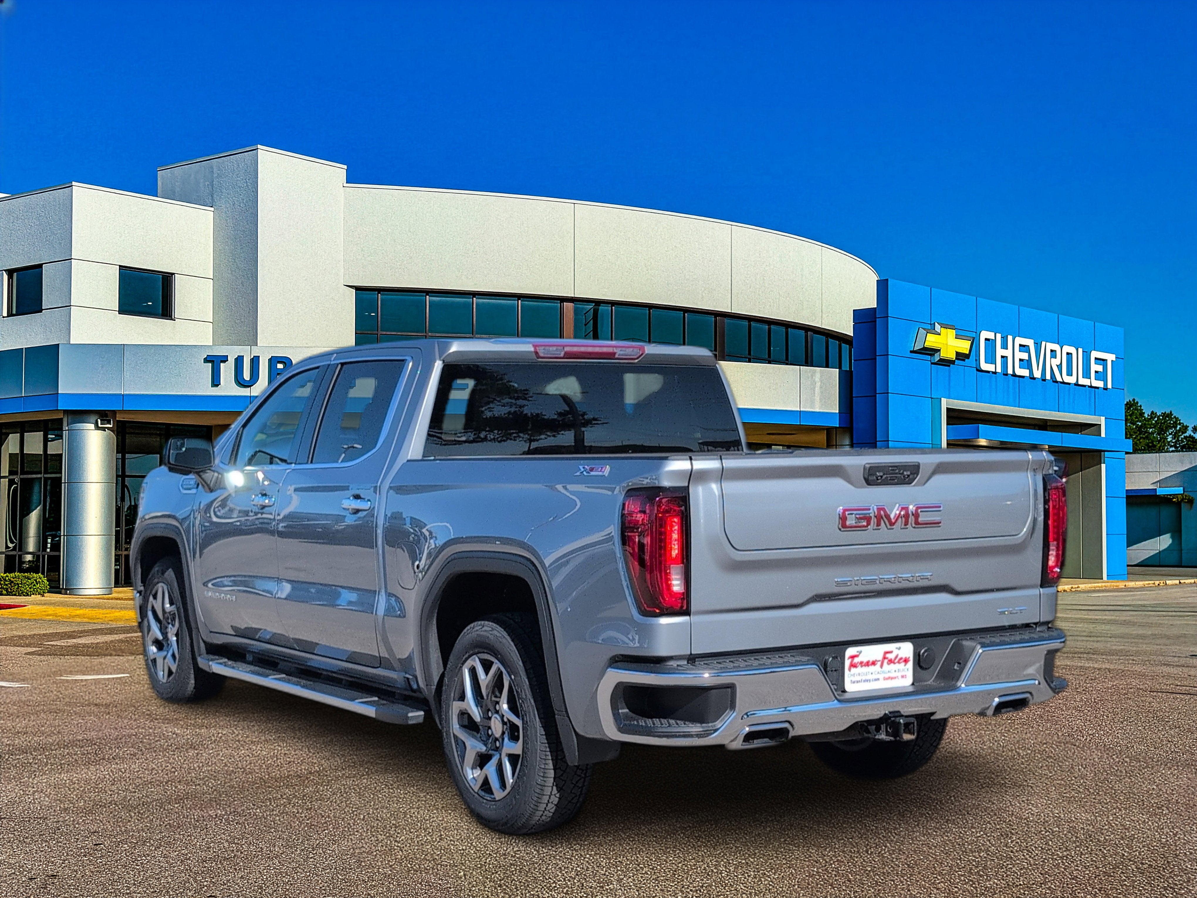 2024 GMC Sierra 1500 SLT
