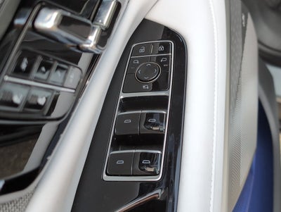 2025 Cadillac OPTIQ Luxury 1