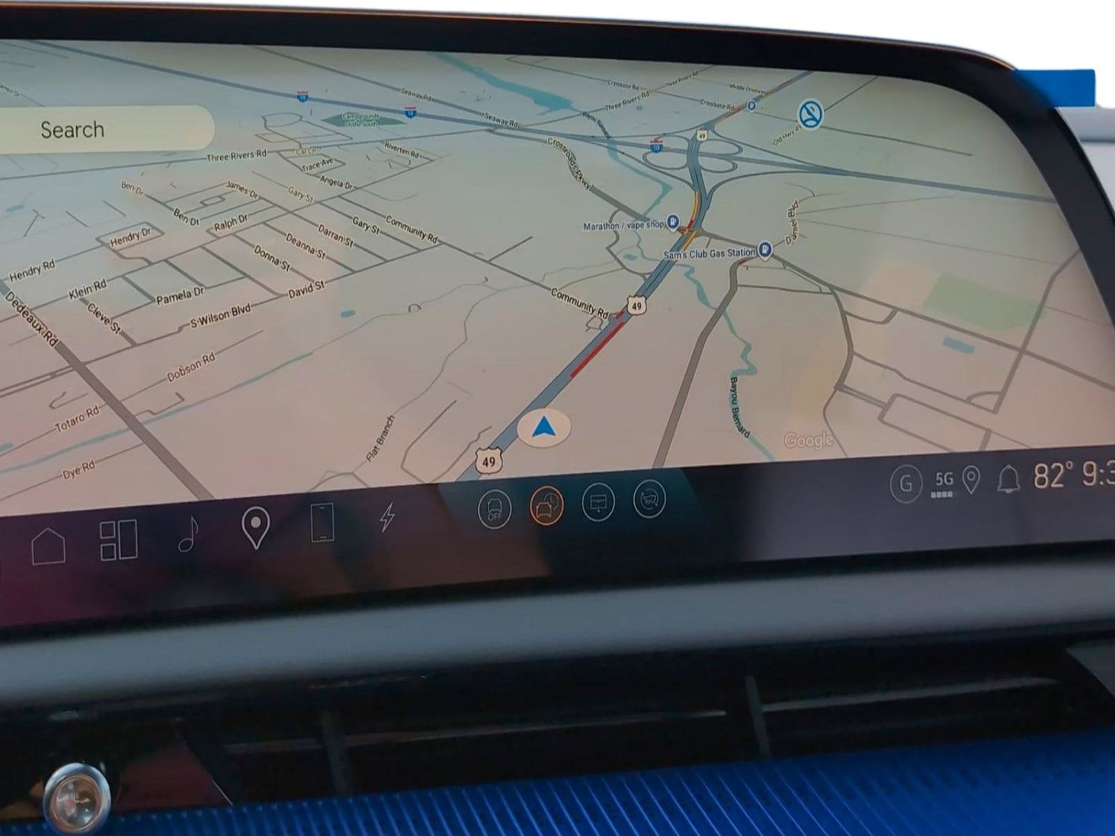 2025 Cadillac OPTIQ Luxury 1