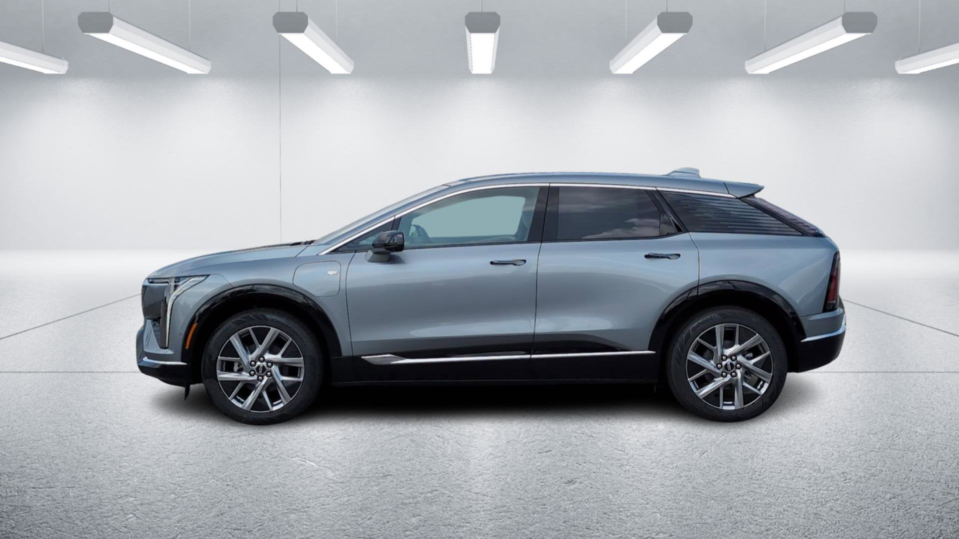 2025 Cadillac OPTIQ Luxury 1